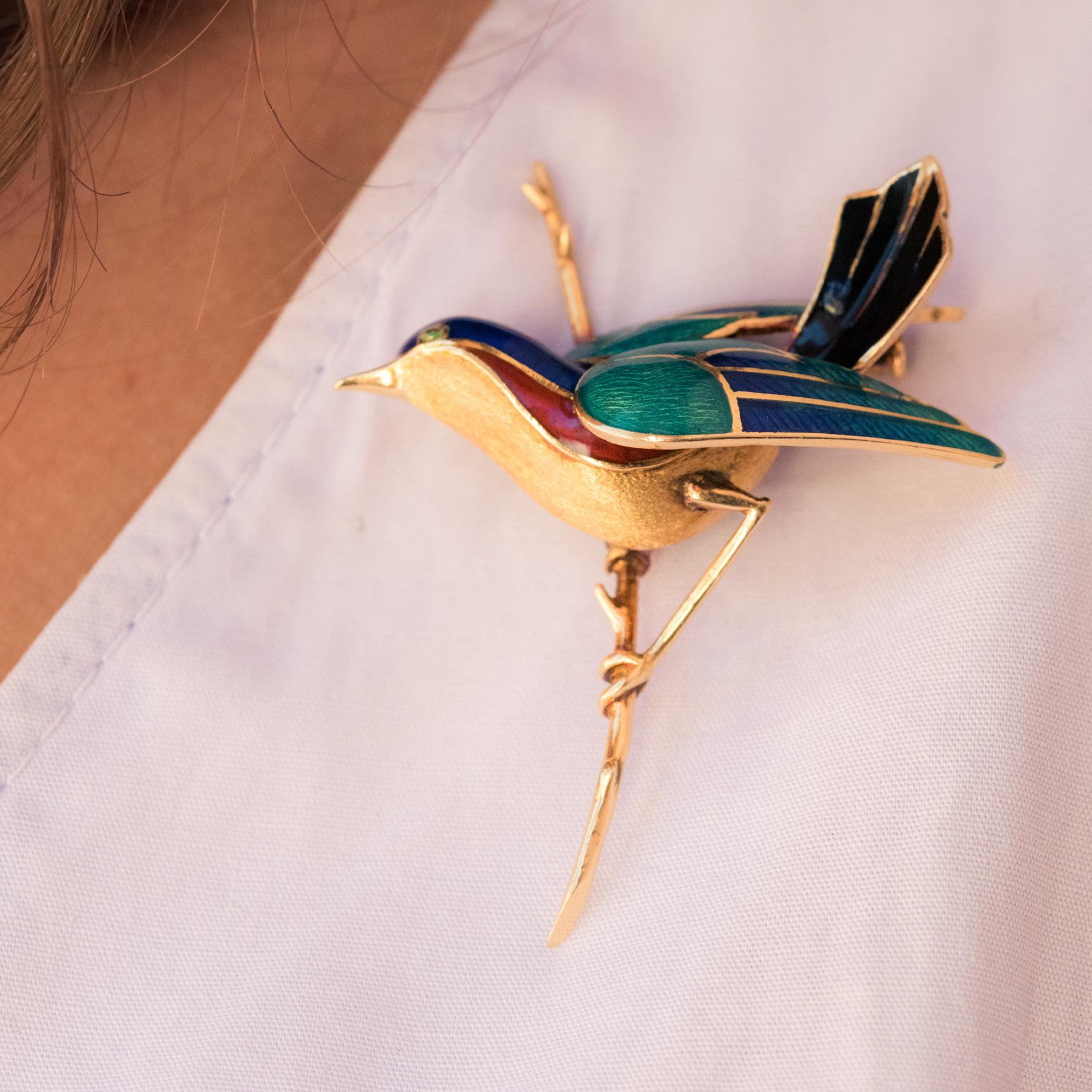 1960s French Enamelled Bird on its Branch 18 Karat Yellow Gold Brooch 3