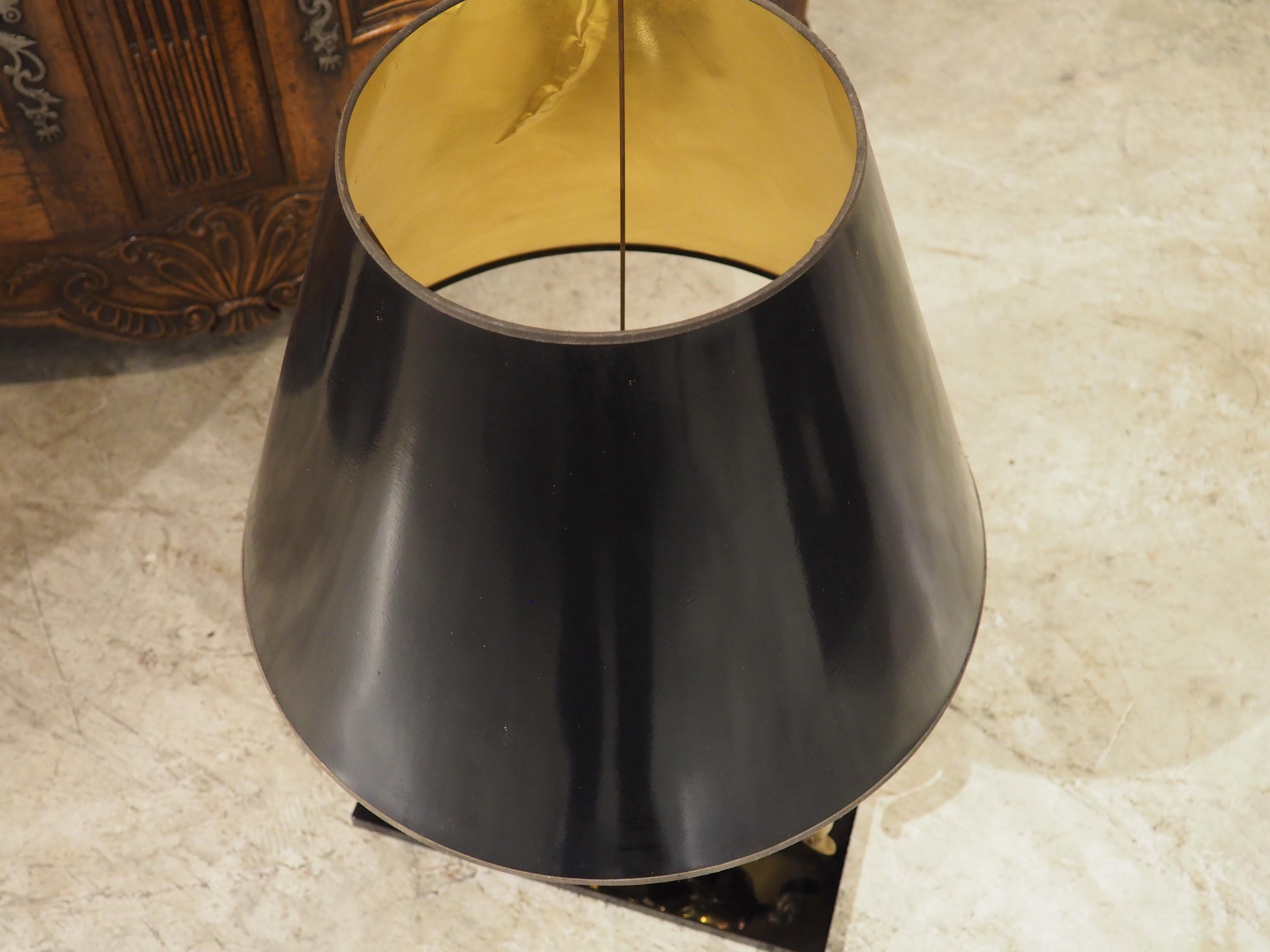 Lámpara francesa de latón dorado de los años 60 Caballo Rampante de Maison Charles, París en venta 13