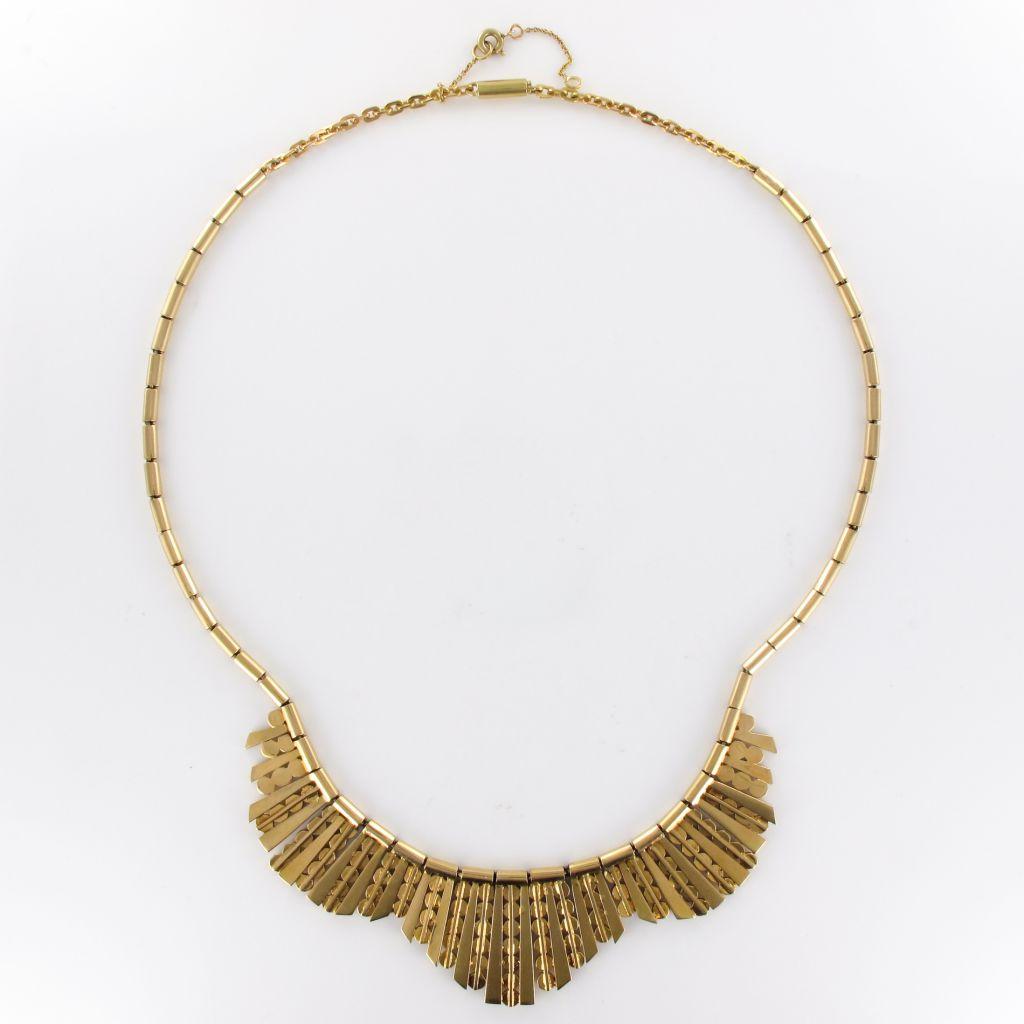 1960s French Gold Necklace with Radiant Motif For Sale 3