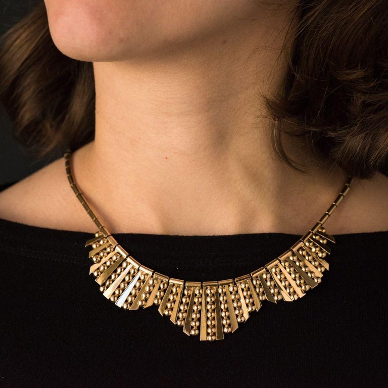 1960s French Gold Necklace with Radiant Motif For Sale at 1stDibs