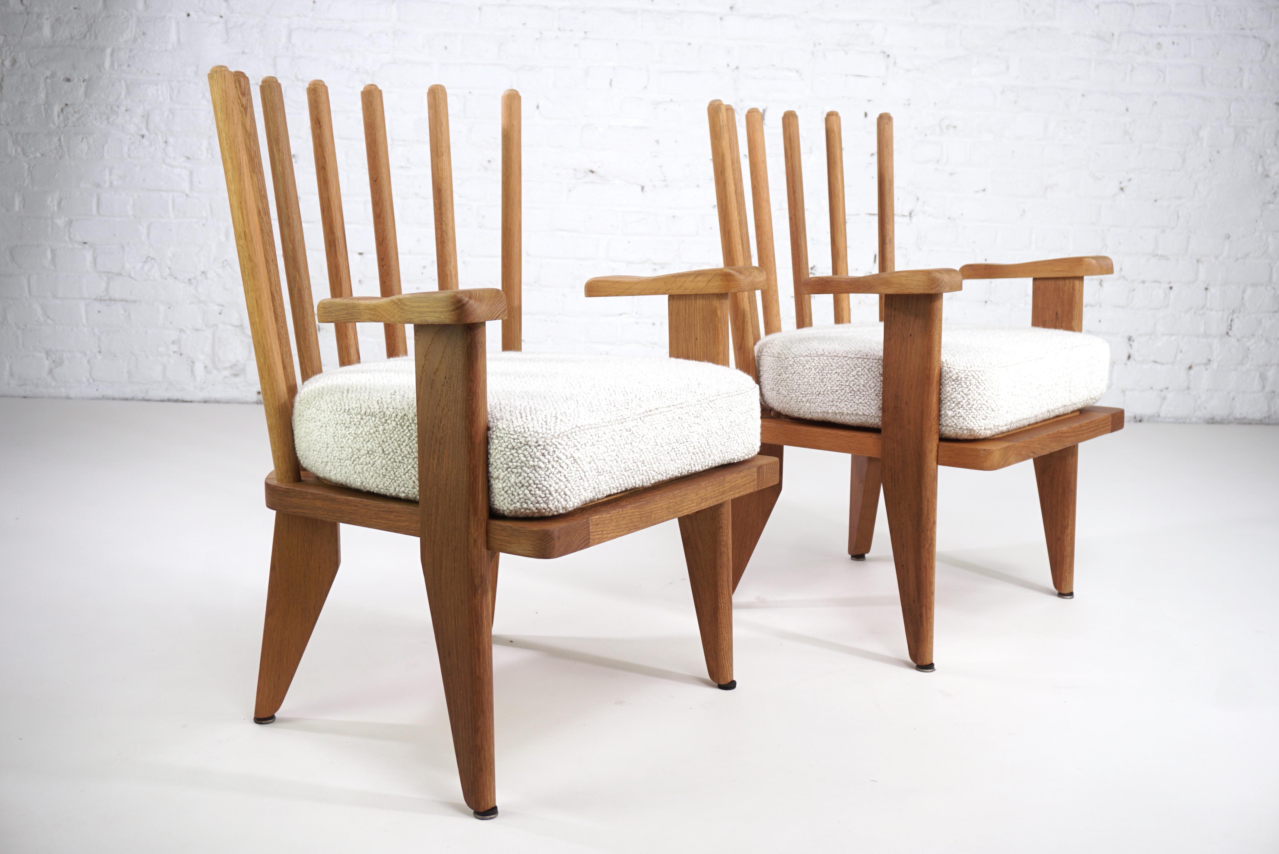 Mid-Century Modern 1960s French Guillerme & Chambron Design Oak and Bouclé Fabric Armchairs For Sale