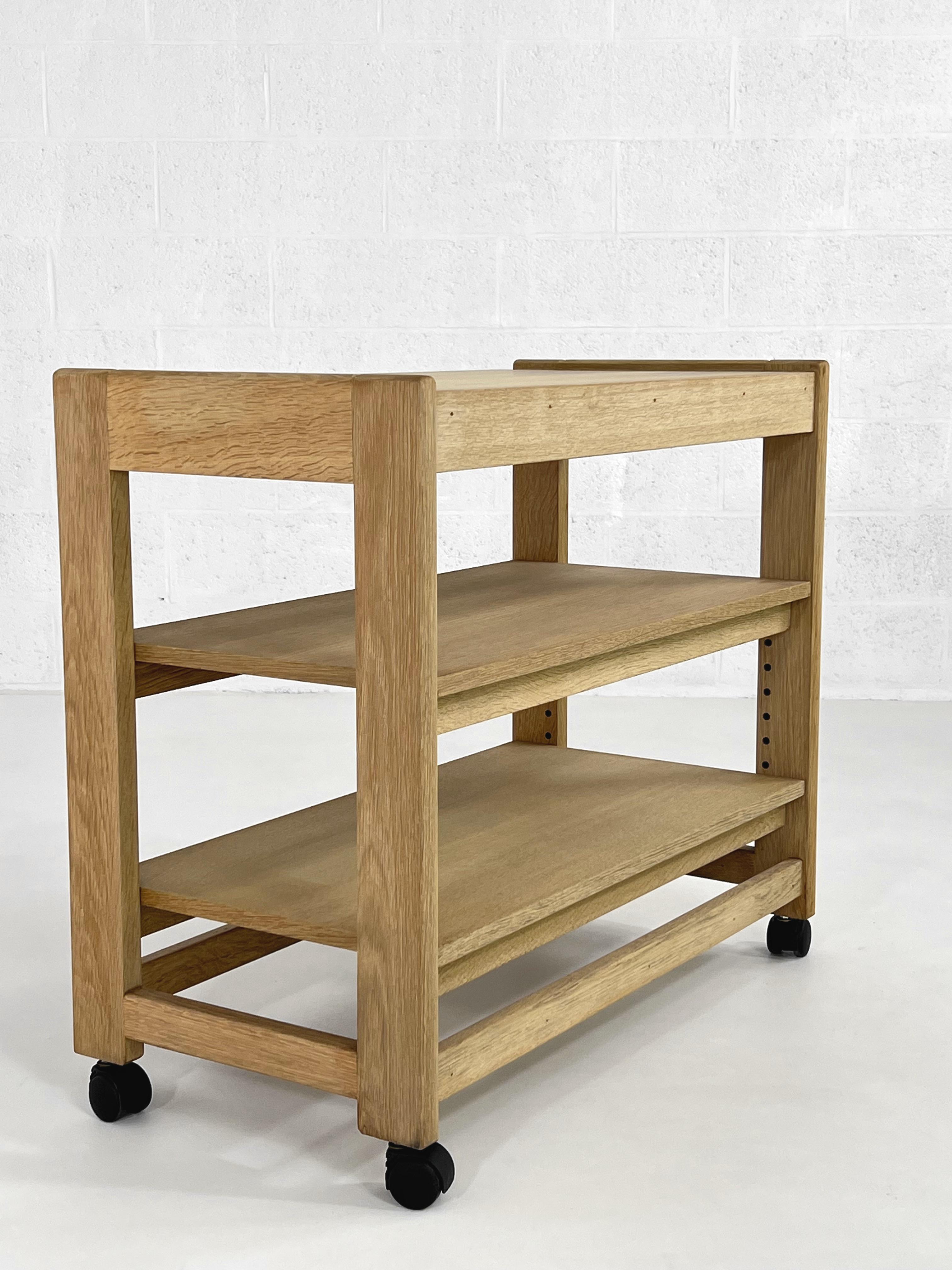 1960s French Guillerme et Chambron Design Oak Wooden Bar Cart For Sale 4