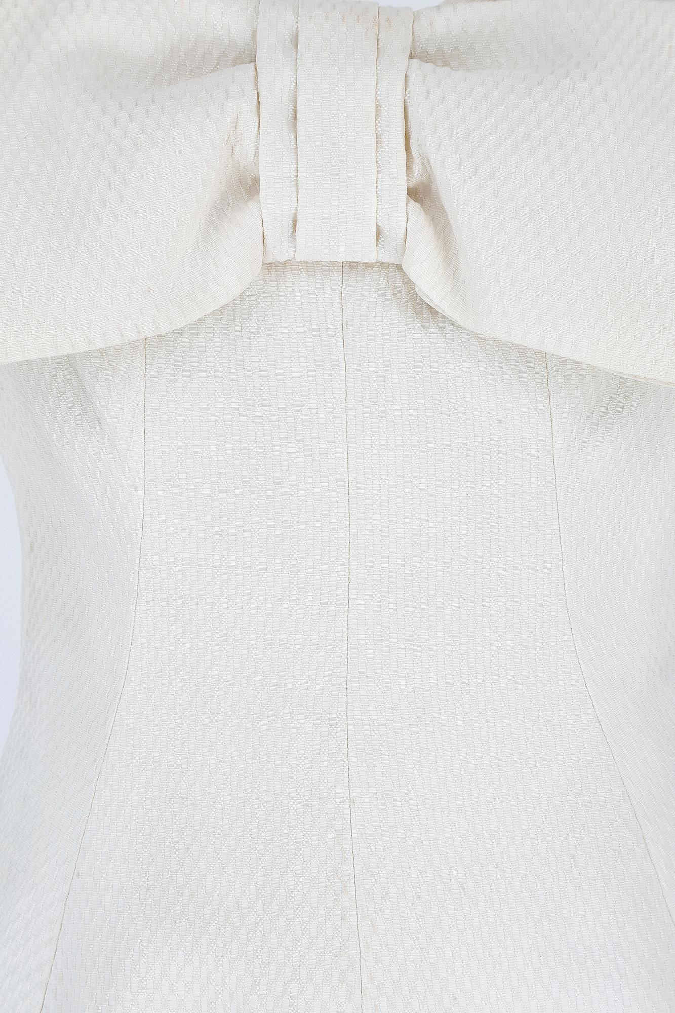 Women's 1960s French Haute Couture Cream Bow Bodice Dress