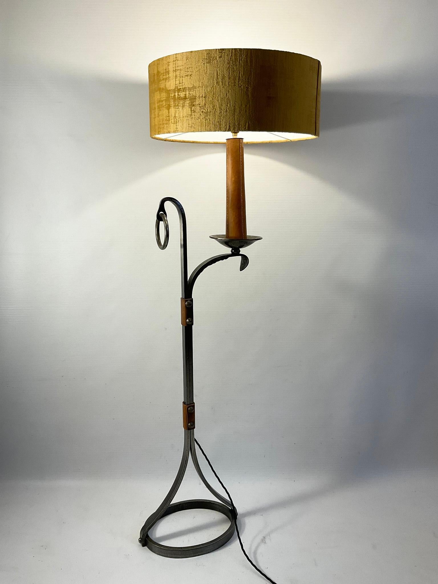 1960s Brutalist Iron Floor Lamp by Jean Pierre Ryckaert for Le Dauphin For Sale 5