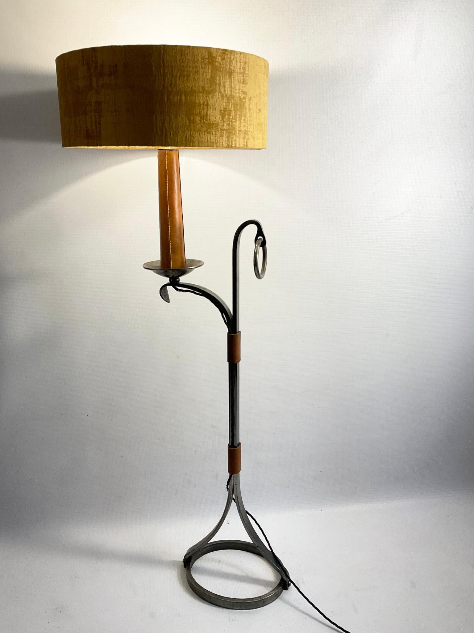 1960s Brutalist Iron Floor Lamp by Jean Pierre Ryckaert for Le Dauphin For Sale 7