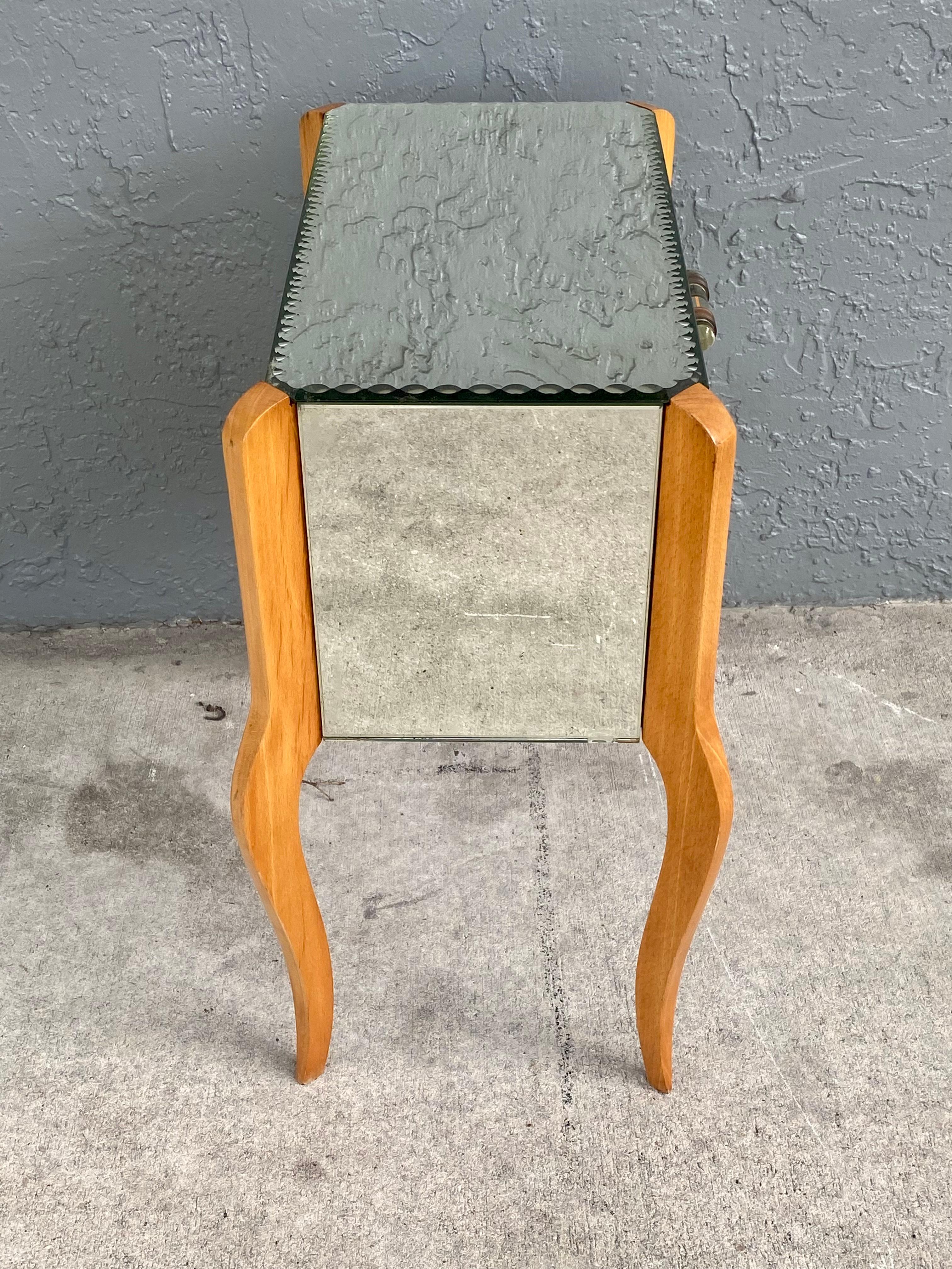 1960s French Mirrored Cabriole Legs Lucite Petite Nightstand End Table For Sale 1