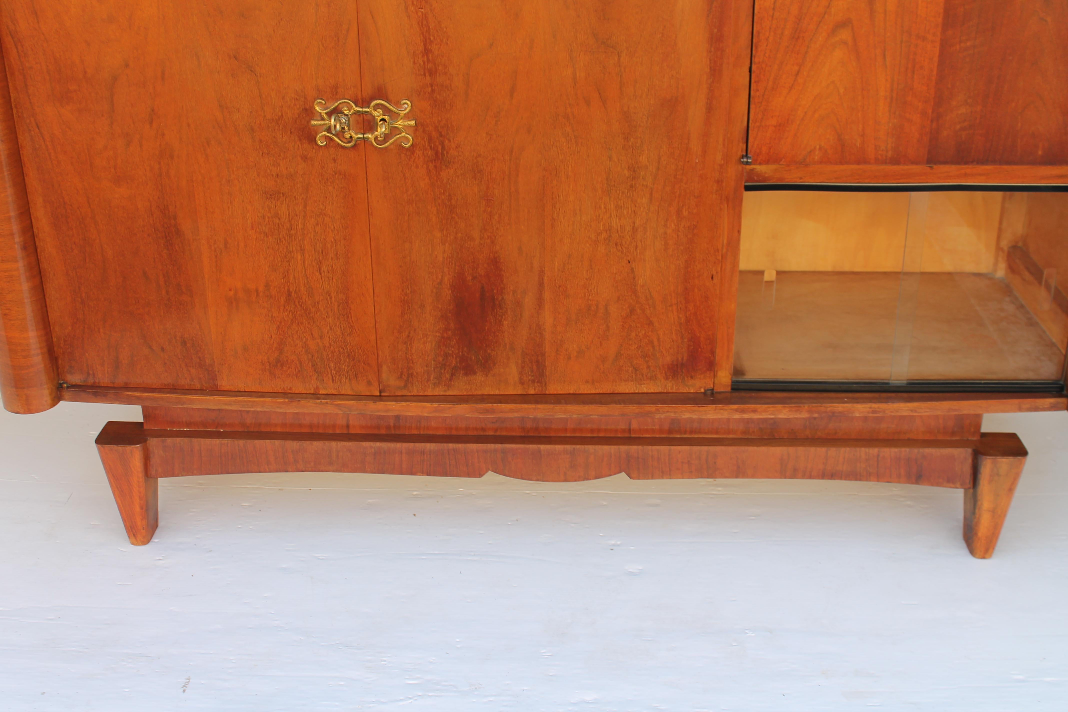 1960's French Modern - Blonde Toned Buffet/ Sideboard/ Credenza/ Dry Bar For Sale 2