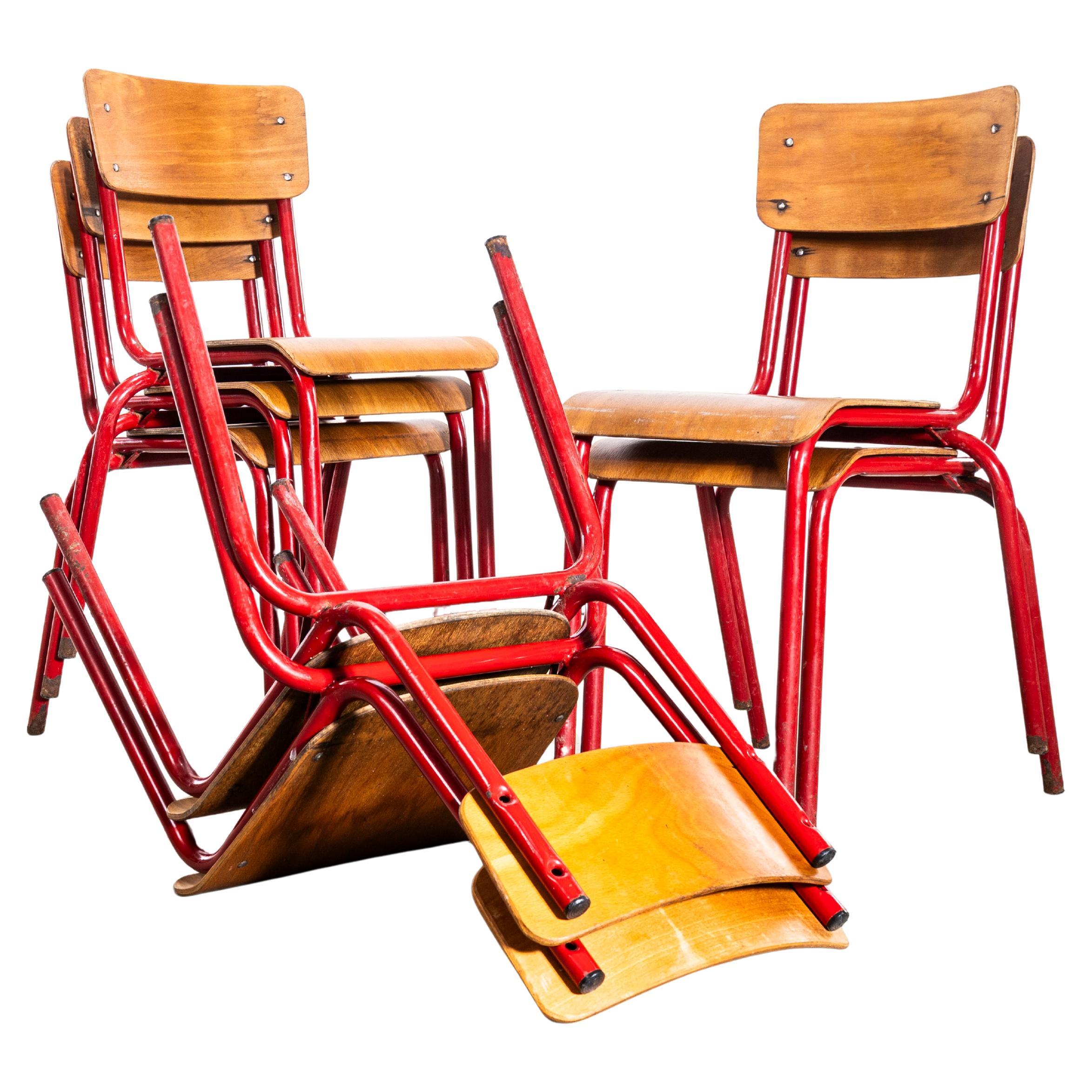 1960’s French Mullca Simple Red Stacking Dining Chairs – Set Of Seven im Angebot