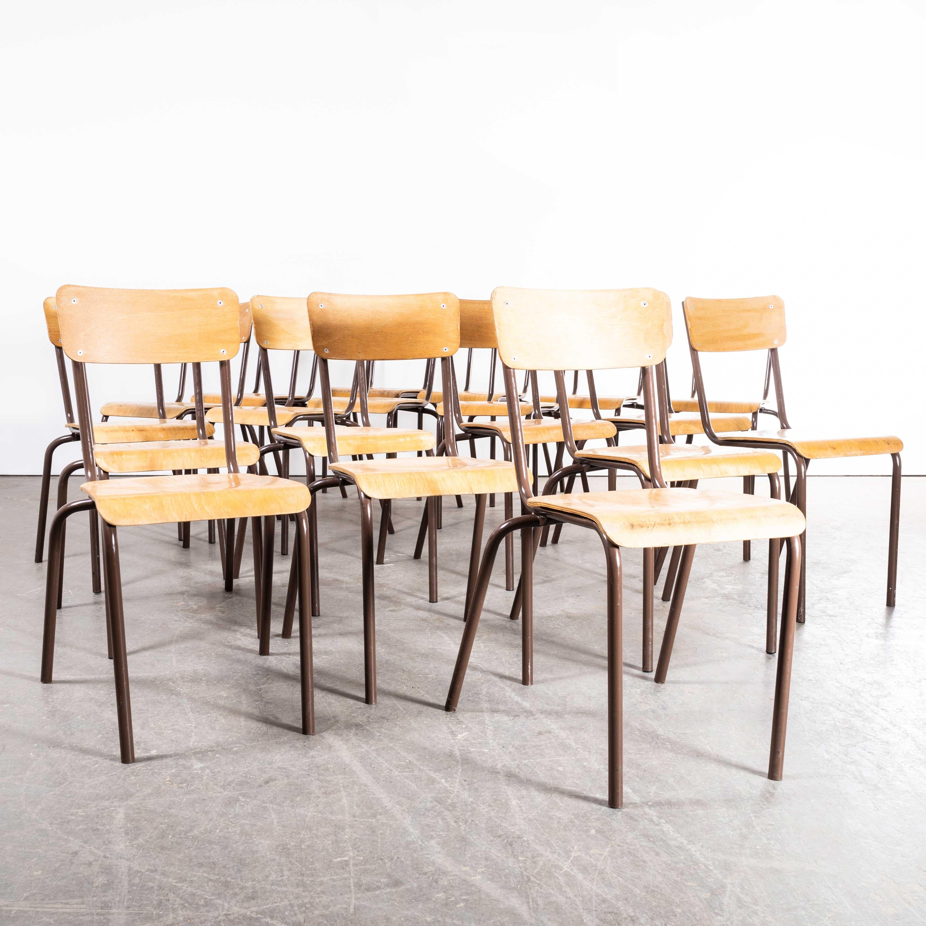 1960s French Mullca Simple Stacking Dining Chairs, Set of Nineteen For Sale 2