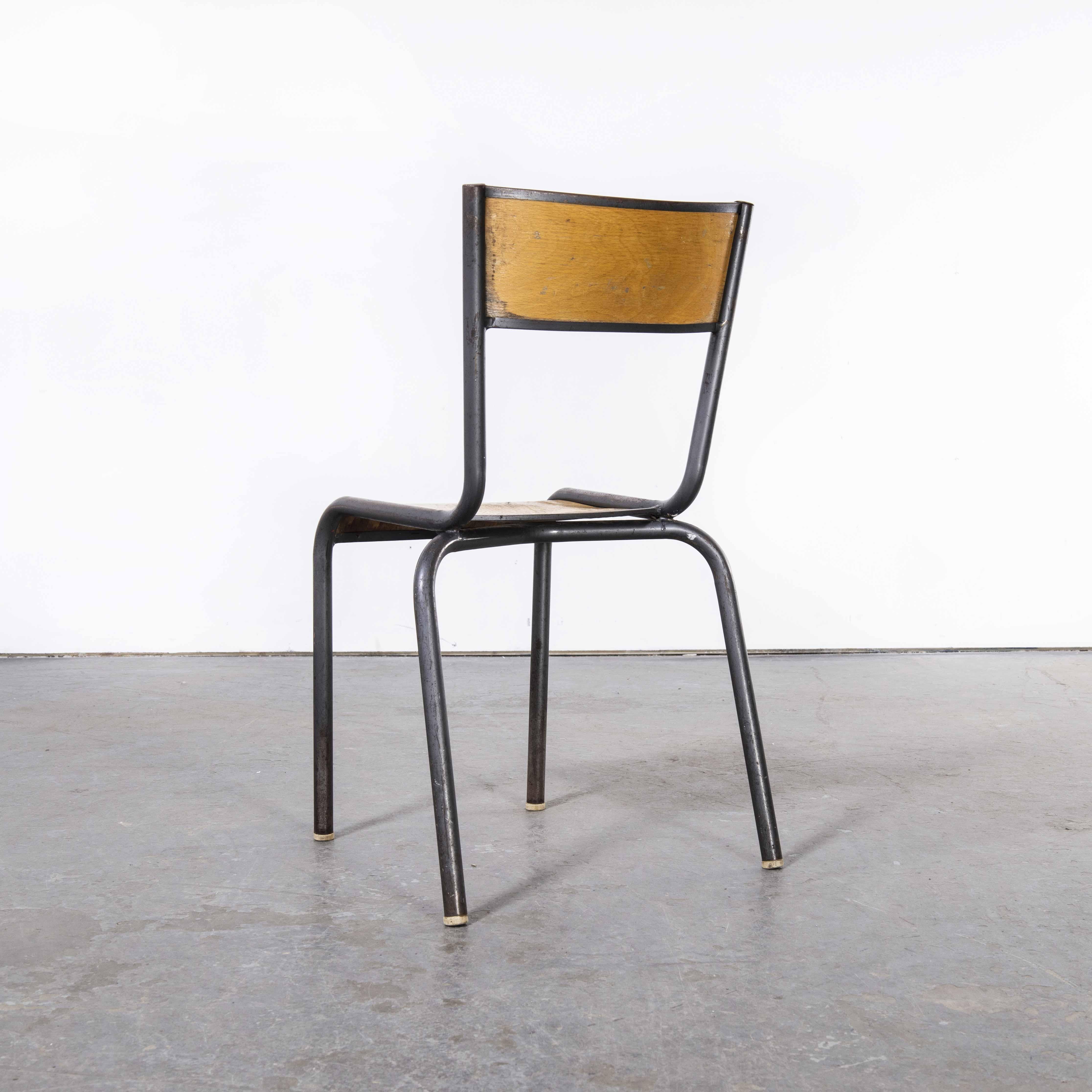 1960's French Mullca Stacking Chair 510, Graphite Frame, Set of Eight In Good Condition For Sale In Hook, Hampshire