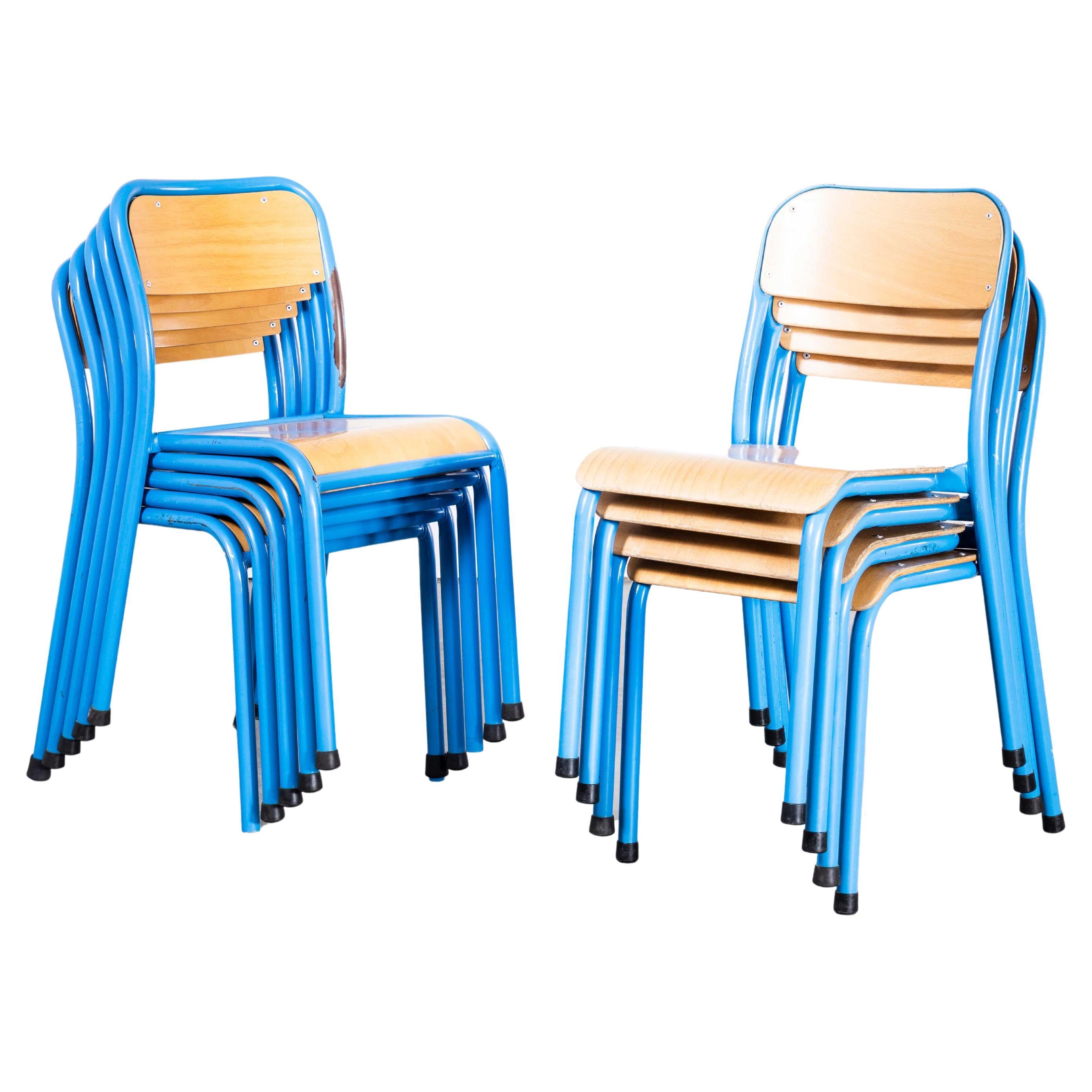 Ensemble de neuf chaises d'enfants empilables Mullca françaises des années 1960