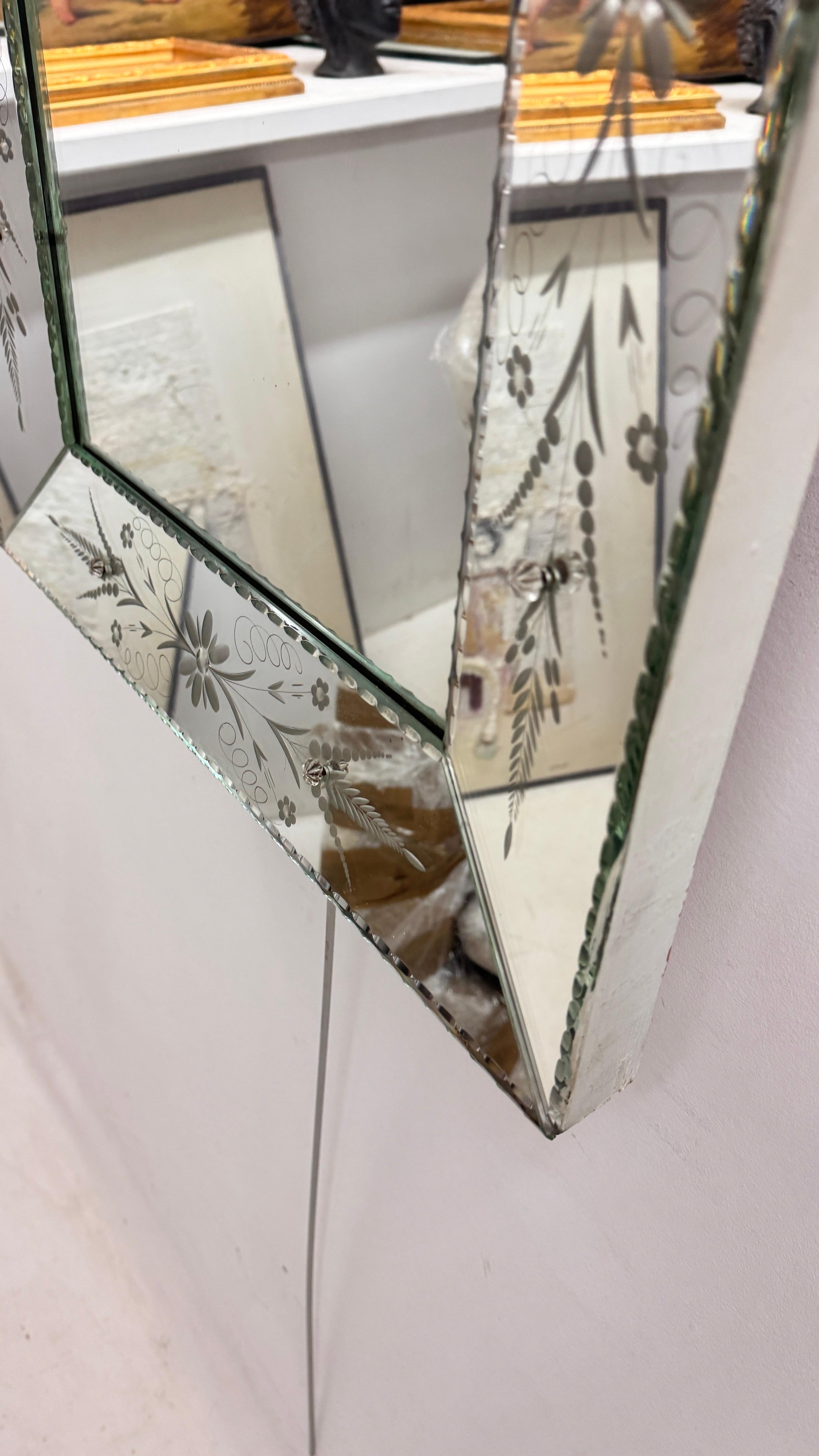 1960s French Multi-Surface Glass Mirror with Beveled Floral Decorations 1