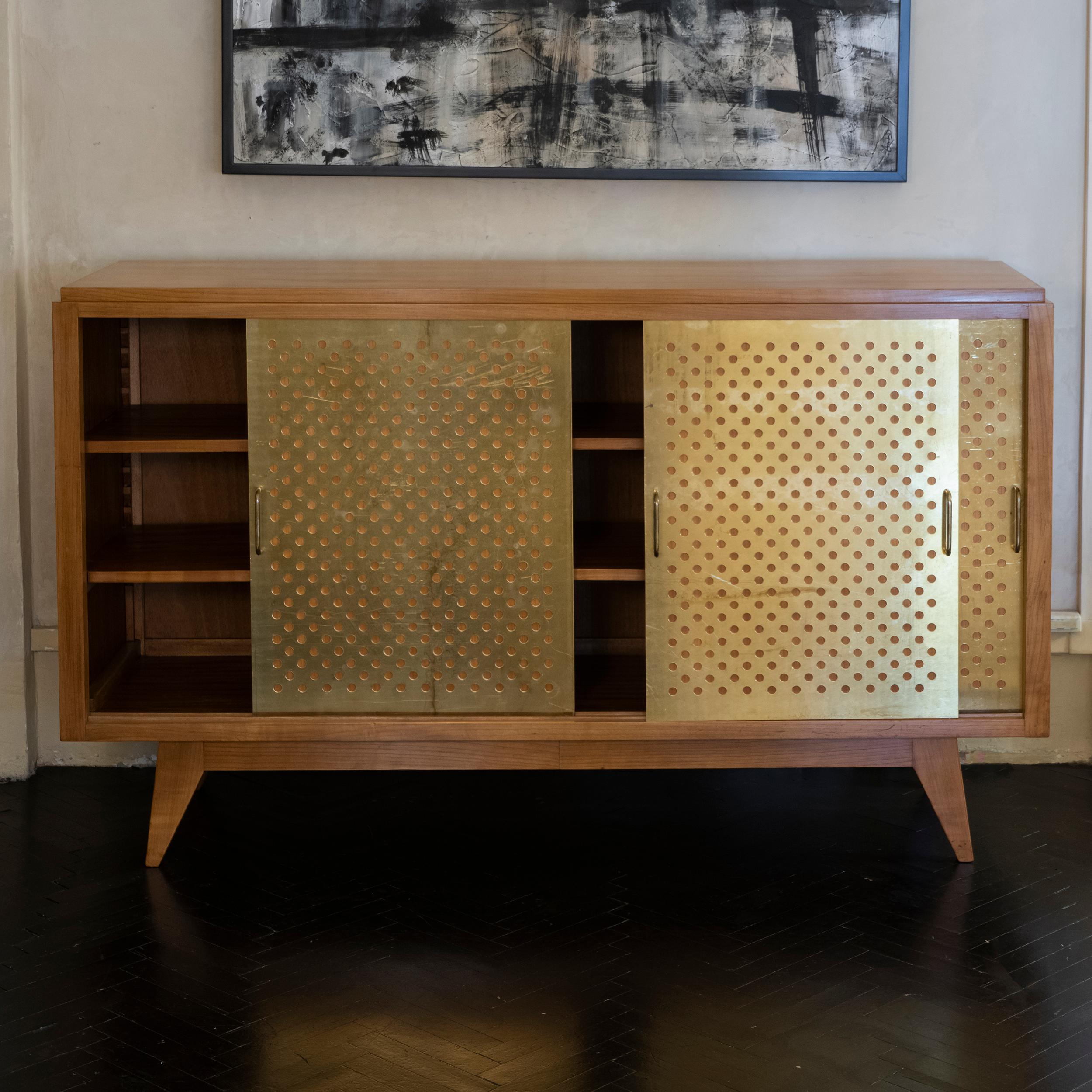 1960's French Oak Sideboard Sliding Doors with Brass Details In Good Condition In Firenze, IT