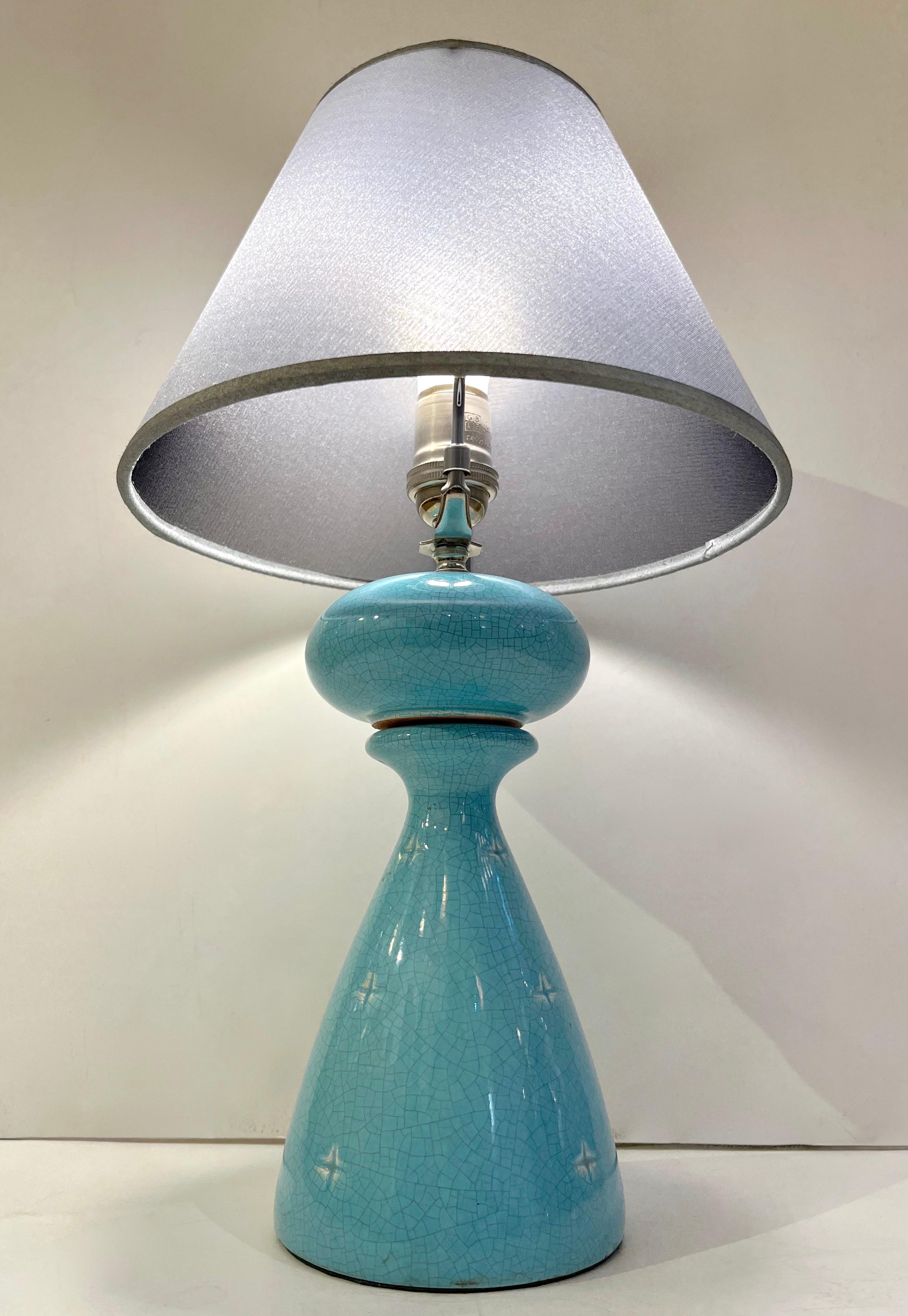 1960s French Pair of Aquamarine Blue Craquelure Glaze Ceramic Lamps with Stars For Sale 4