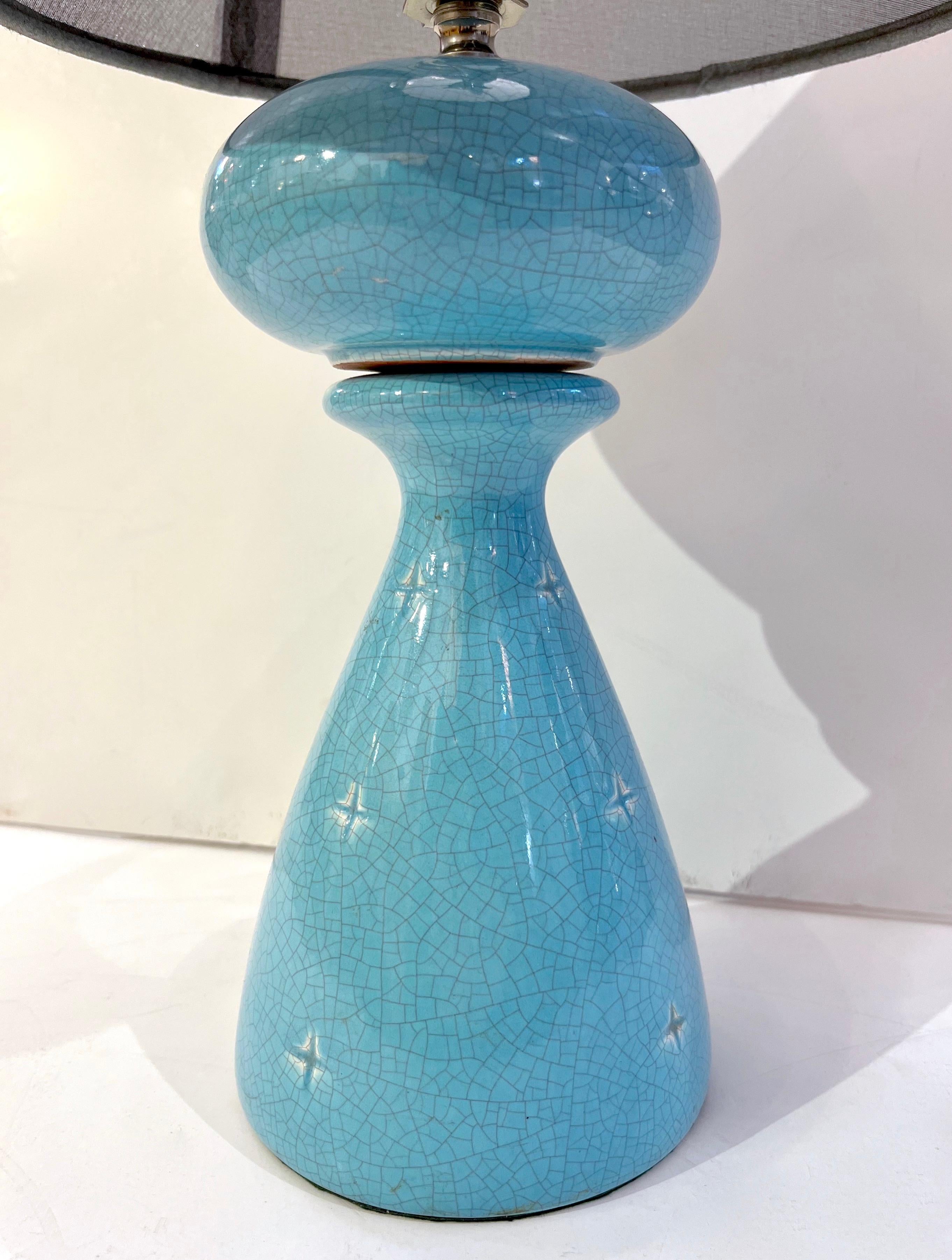 1960s French Pair of Aquamarine Blue Craquelure Glaze Ceramic Lamps with Stars For Sale 1