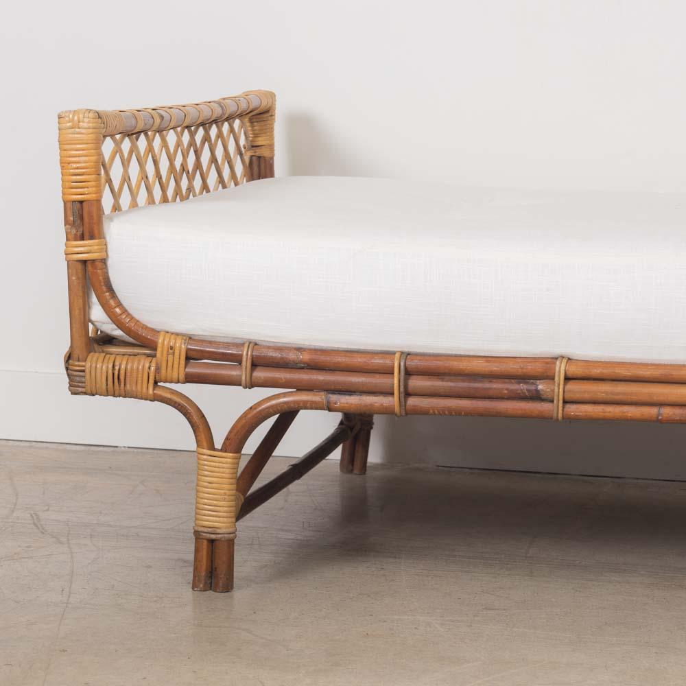 1960s French Rattan Daybed For Sale 6