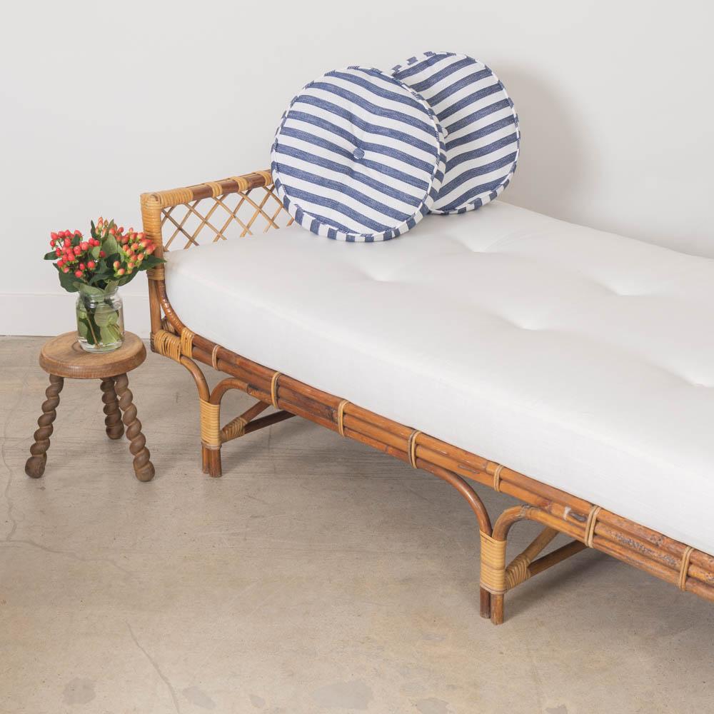 Italian 1960s French Rattan Daybed For Sale