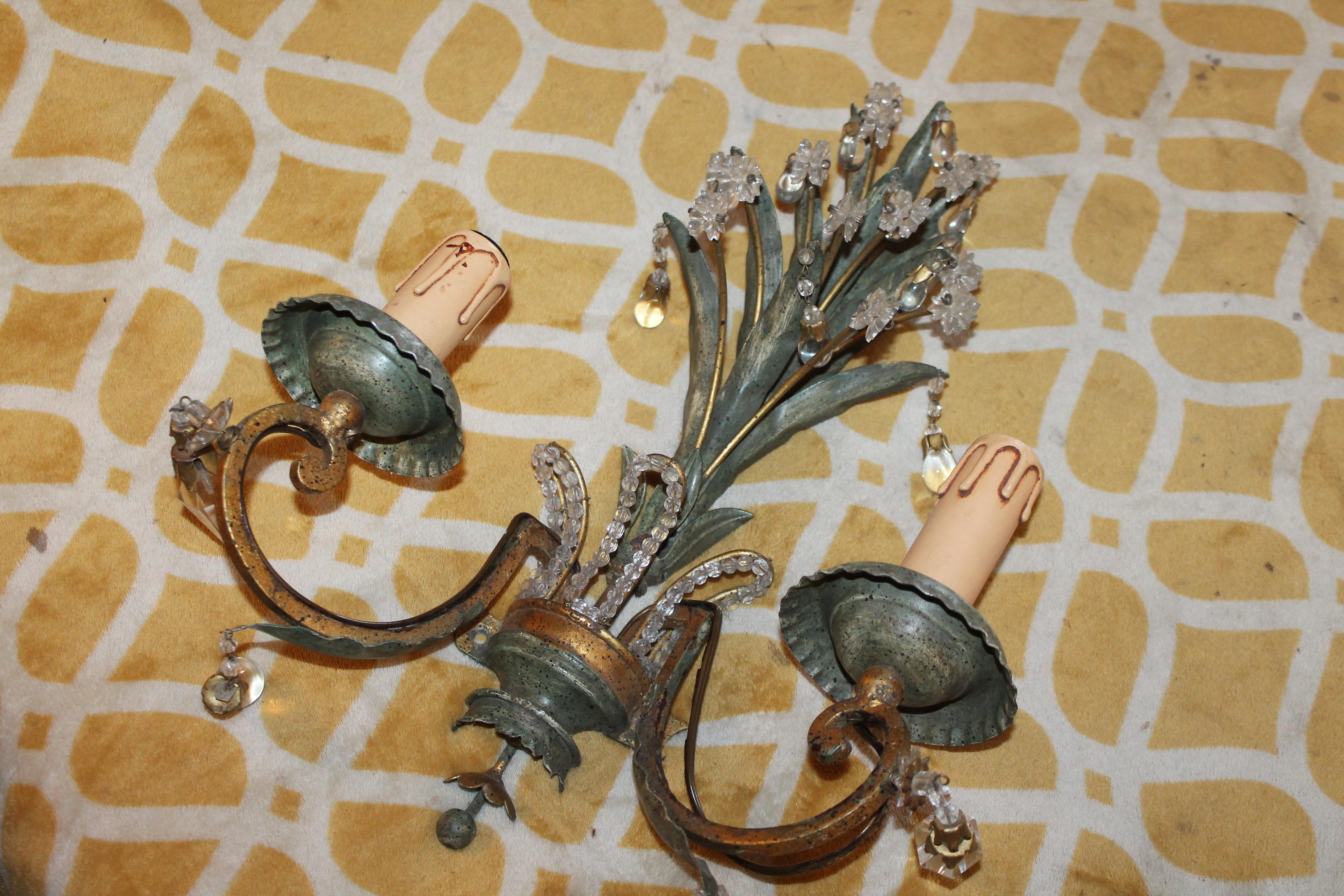 Hollywood Regency Applique murale de style Régence française des années 1960, en forme de palmier vert, en tôle et cristal Maison Bagues en vente