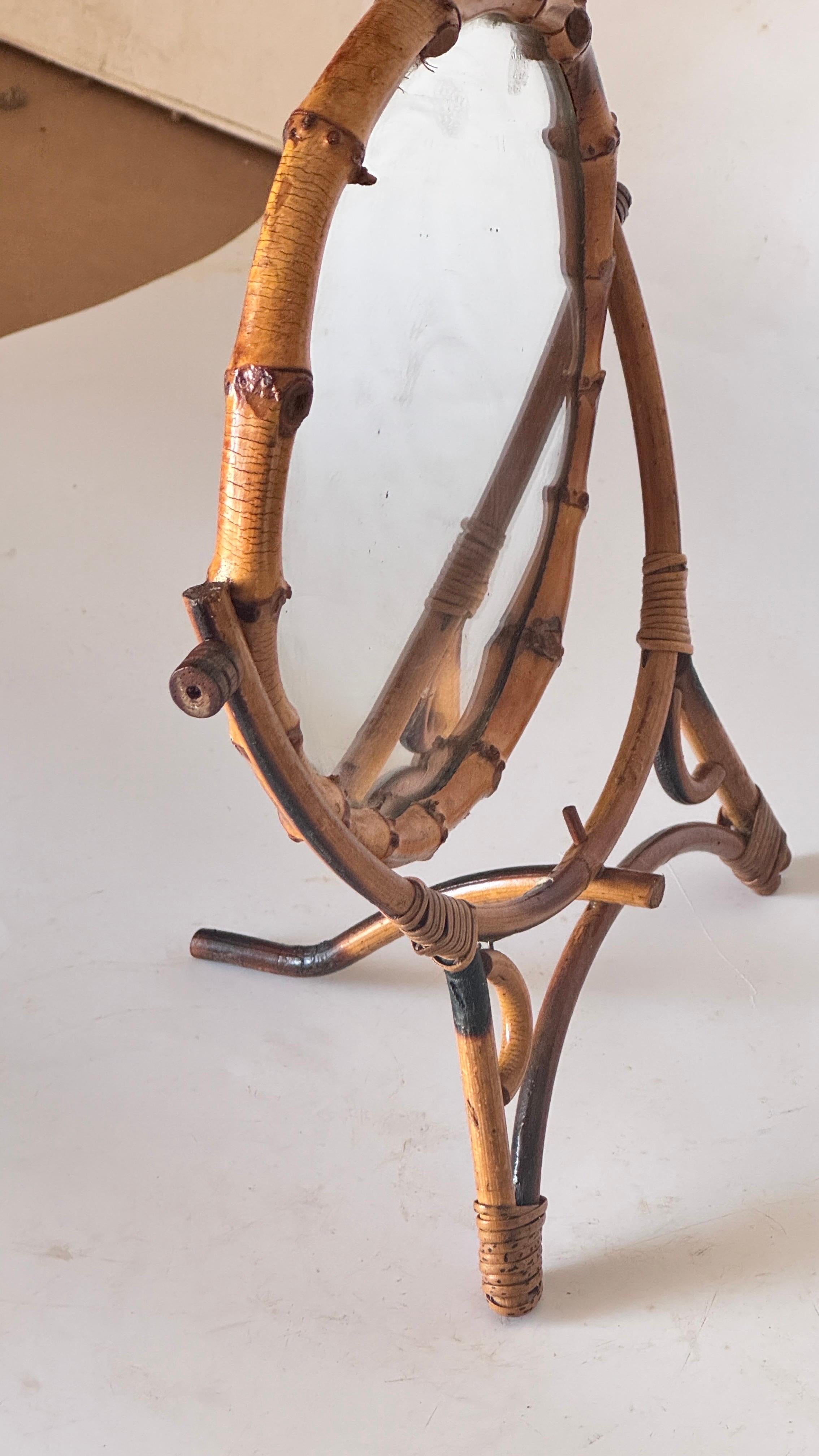 Mid-Century Modern 1960s French Riviera Tripod Table Mirror in Rattan, Adjustable Circular Design For Sale