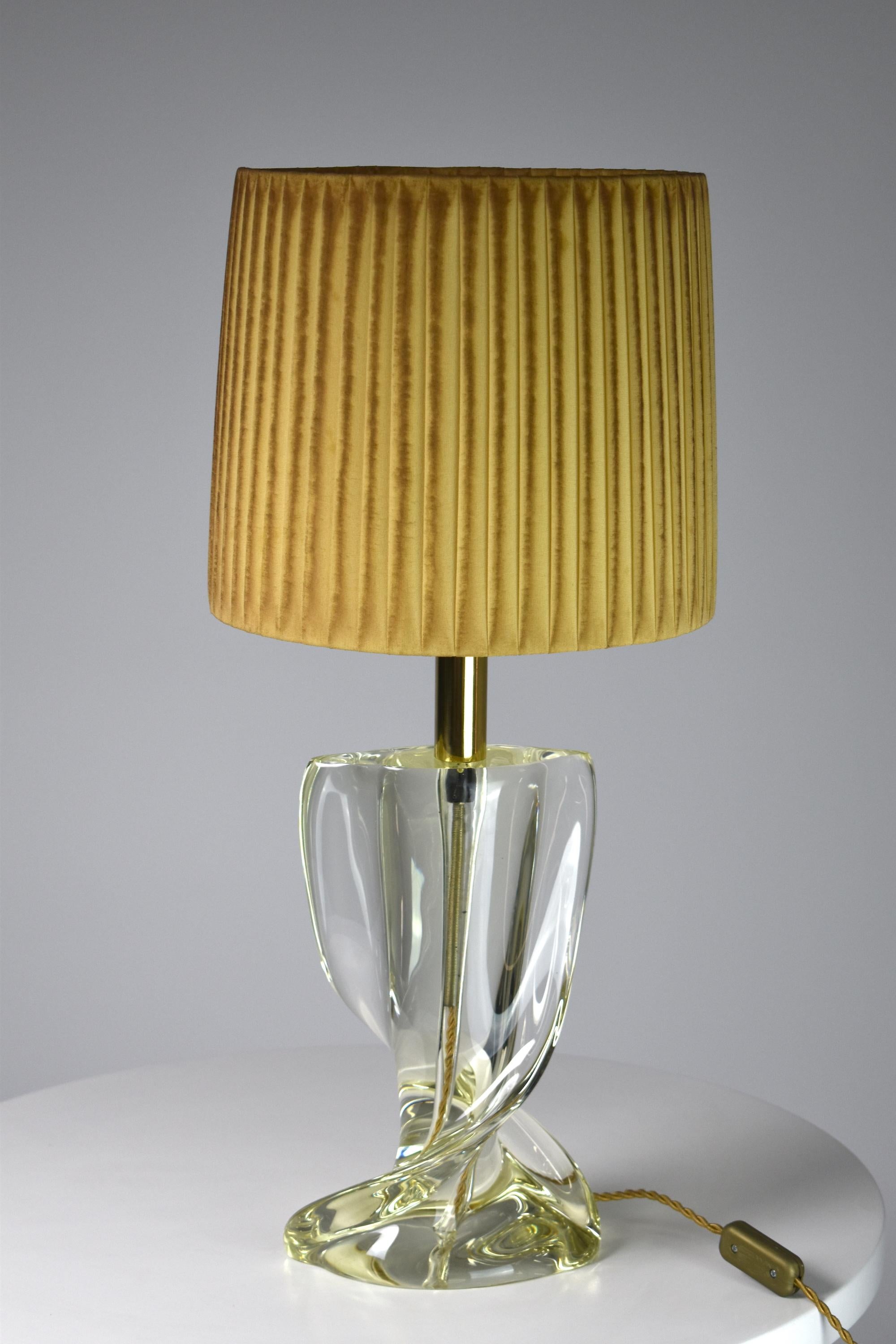 1960's French Sculptural Crystal Lamp  In Good Condition In Paris, FR