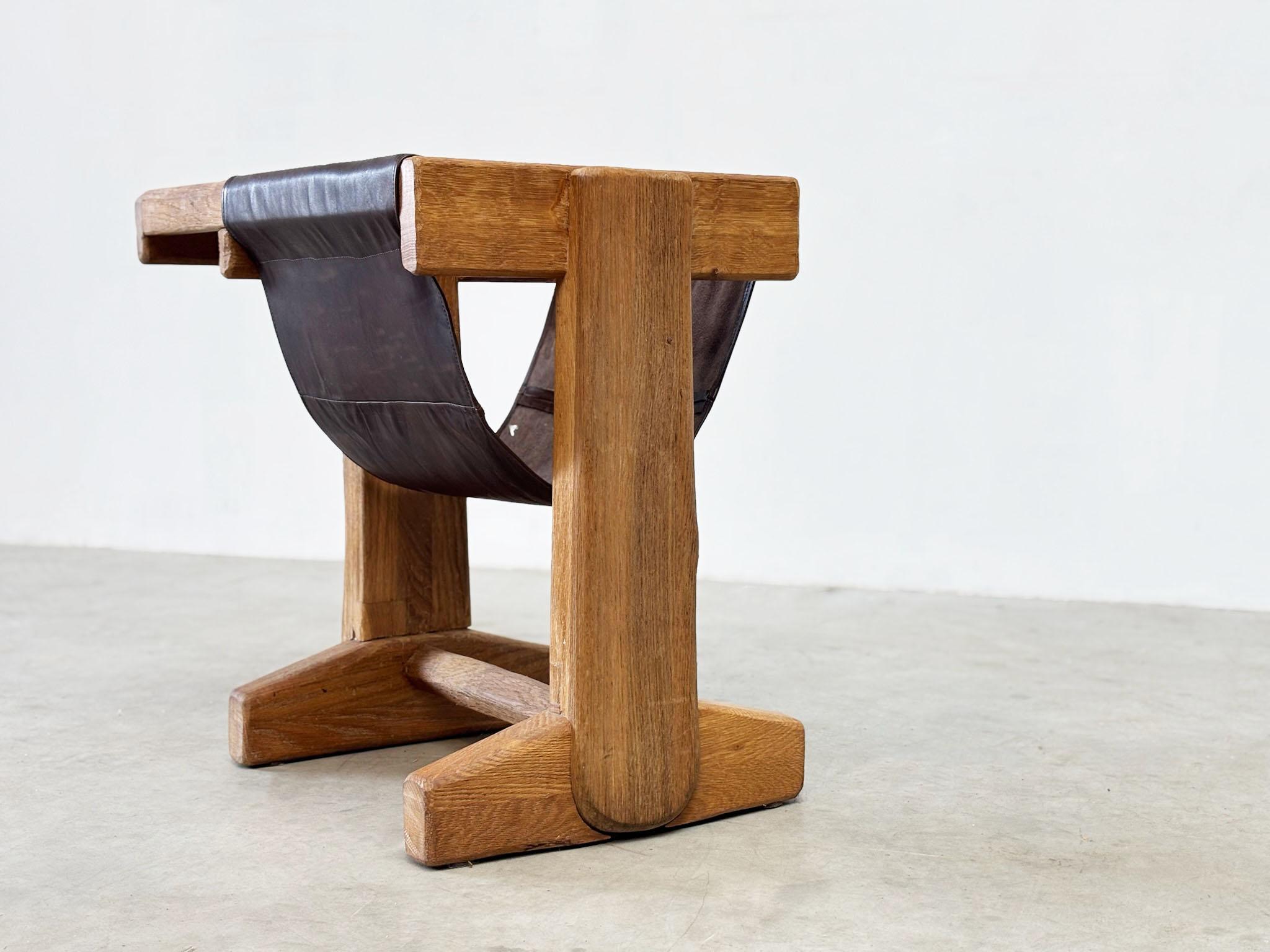 Table d'appoint française des années 1960 en vente 4