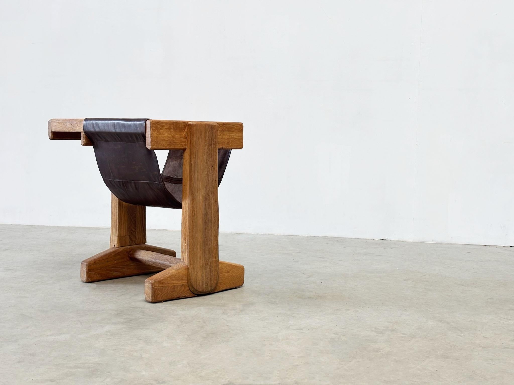 Cuir Table d'appoint française des années 1960 en vente