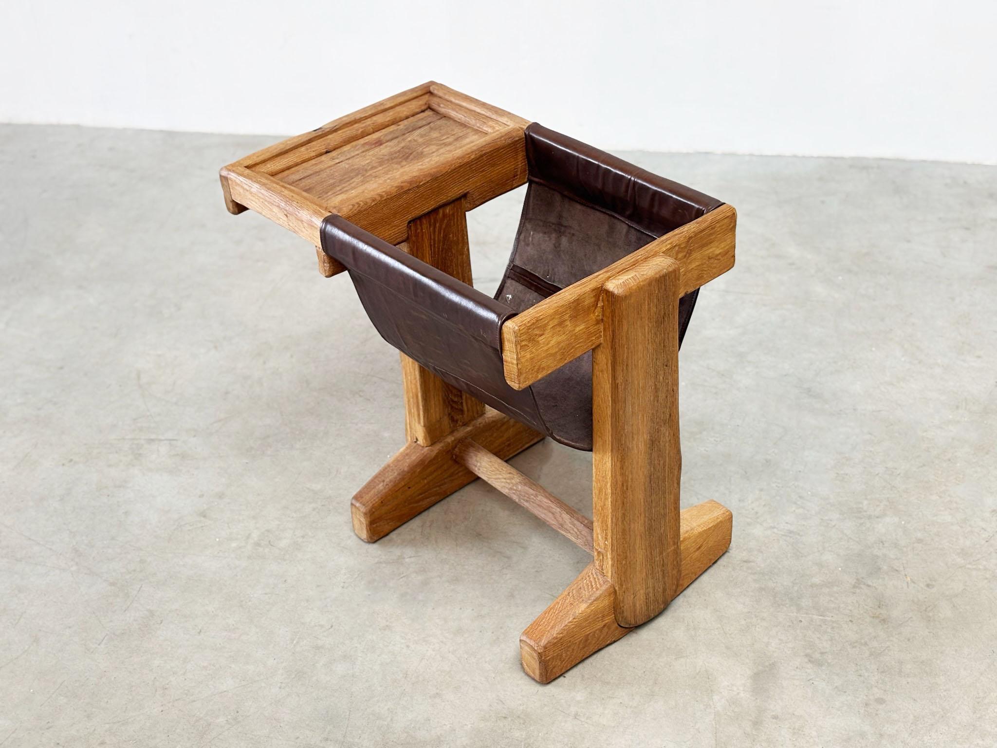 Table d'appoint française des années 1960 en vente 1