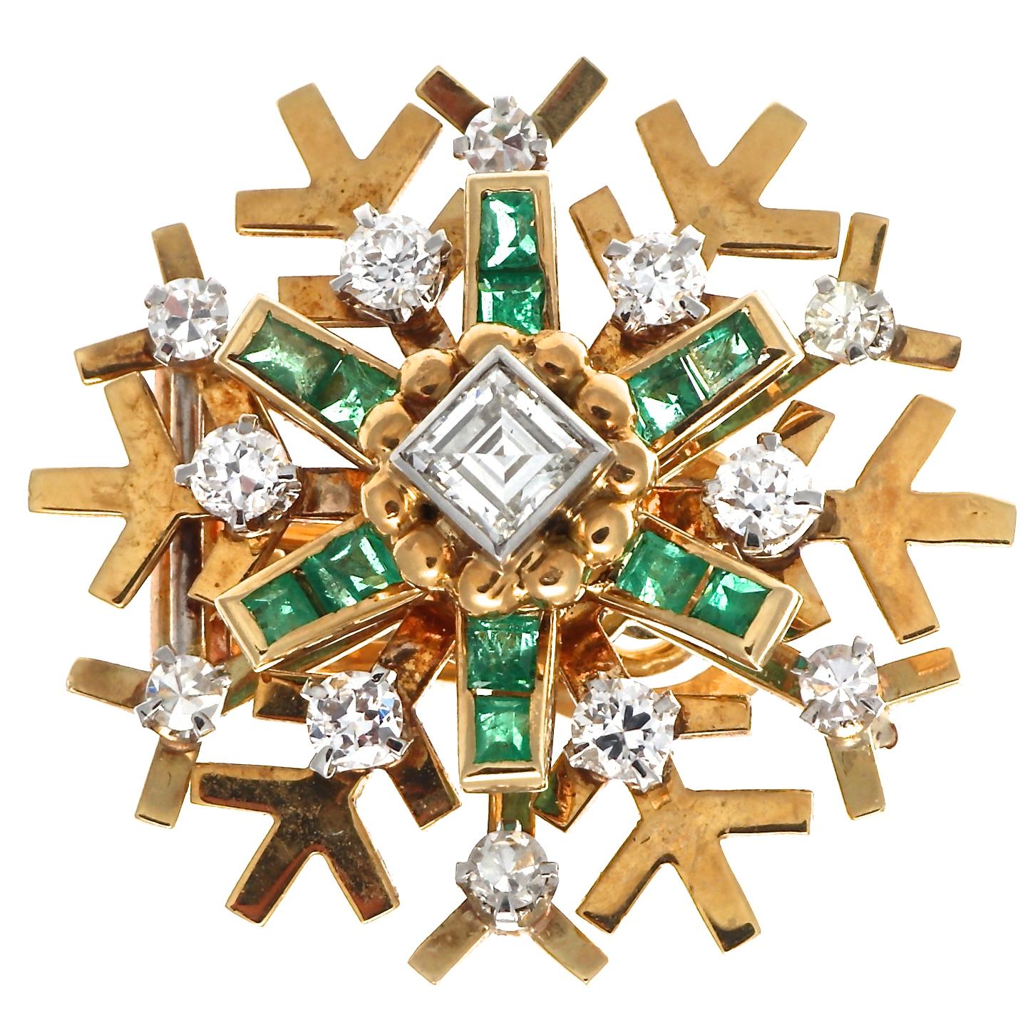 Contemporary 1960s French Snowflake Asscher Cut Diamond Emerald Gold Earrings