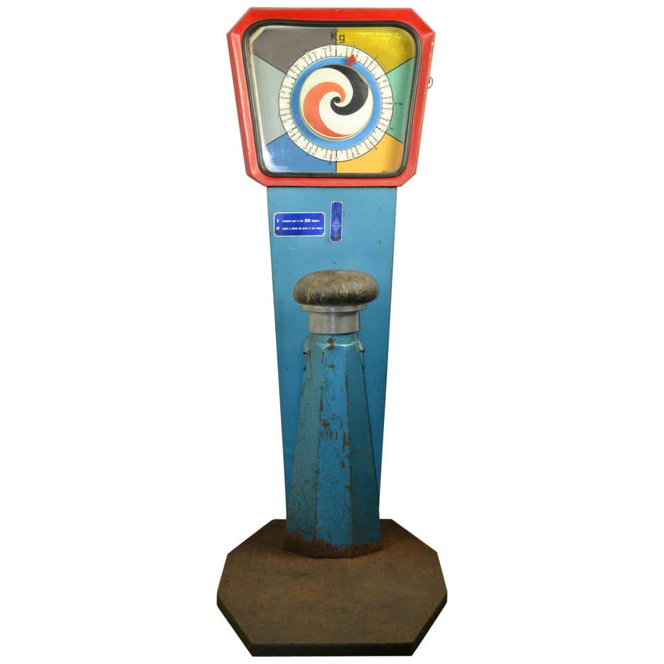 Vintage Huckley Barrel Carnival Game For Sale at 1stdibs