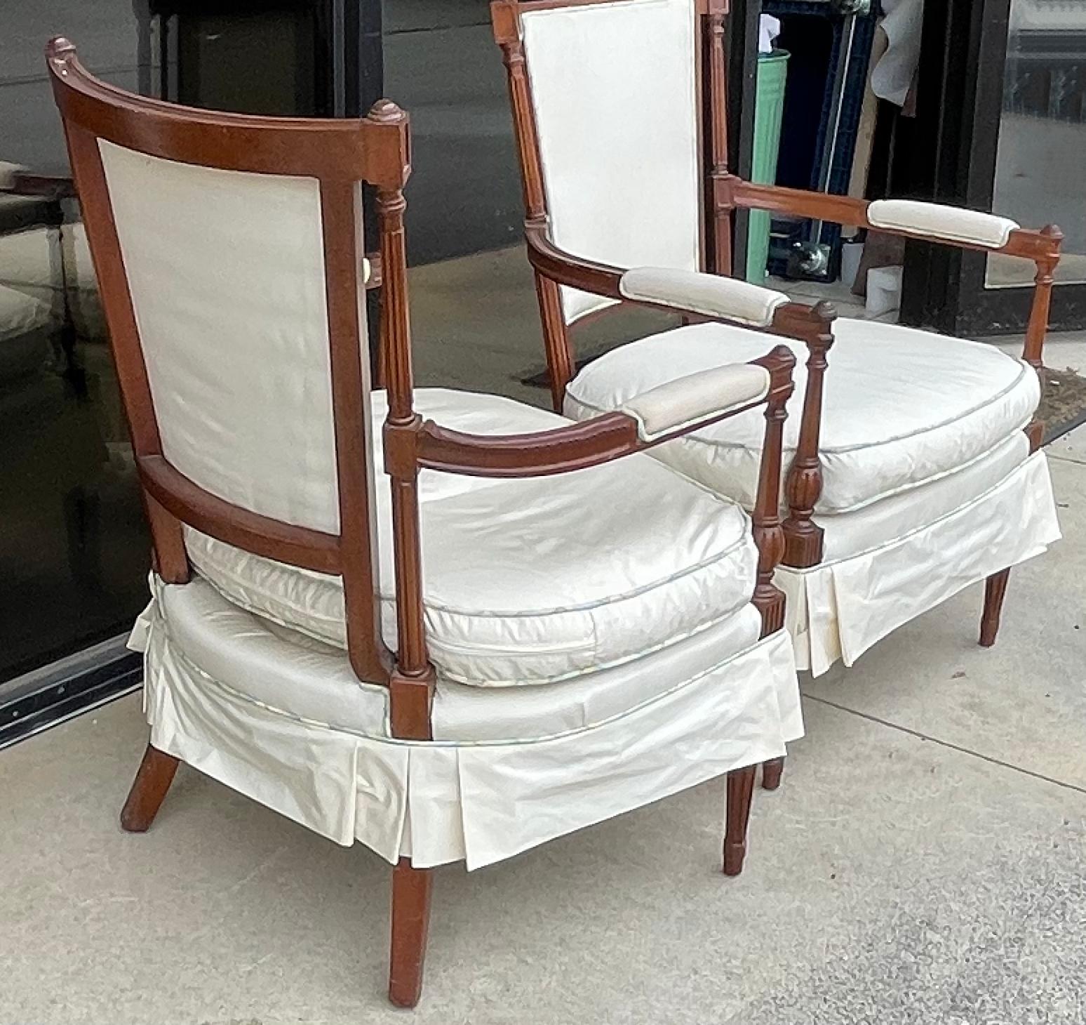 1960s French Style Carved Mahogany Skirted Bergere Chairs, Pair In Good Condition For Sale In Kennesaw, GA