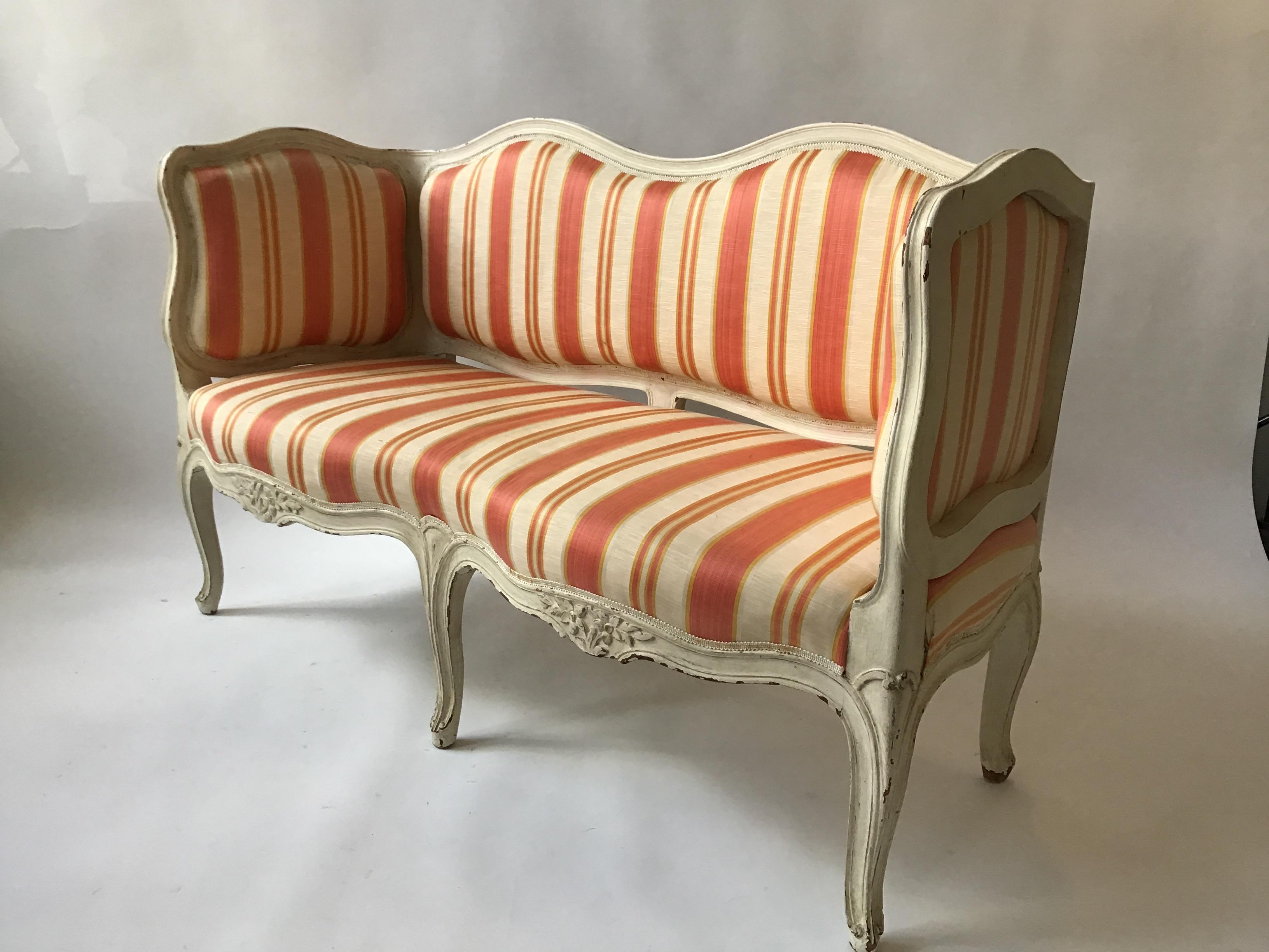 Louis XV.-Hohe Beistellbank/Sessel im französischen Stil der 1960er Jahre (Mitte des 20. Jahrhunderts) im Angebot