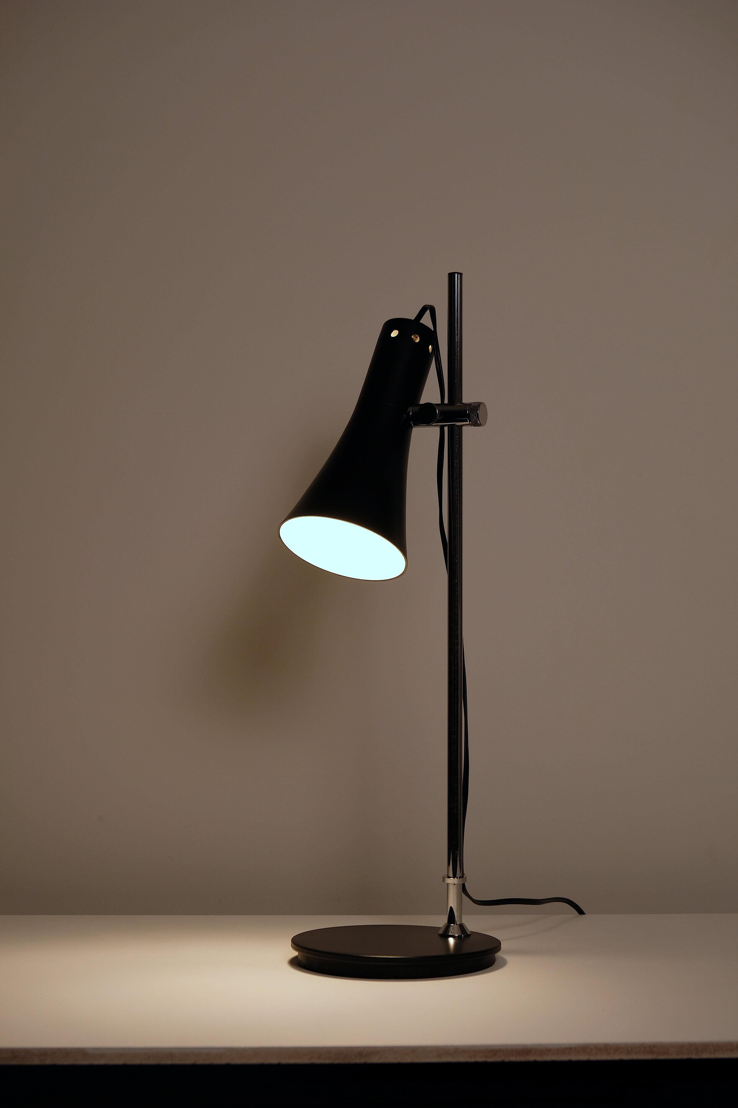 Moderne Lampe de table française des années 1960 en vente