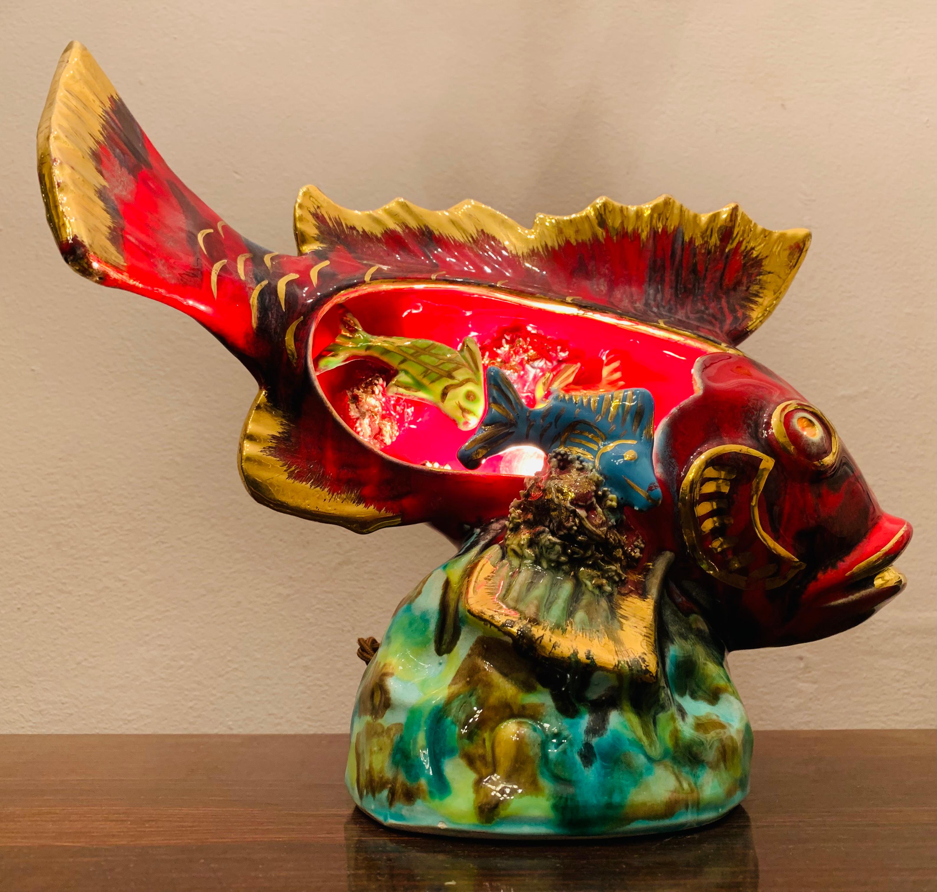 1960s French Vallauris & Monaco Ceramic Glazed Fish & Underwater Scene Lamp 4