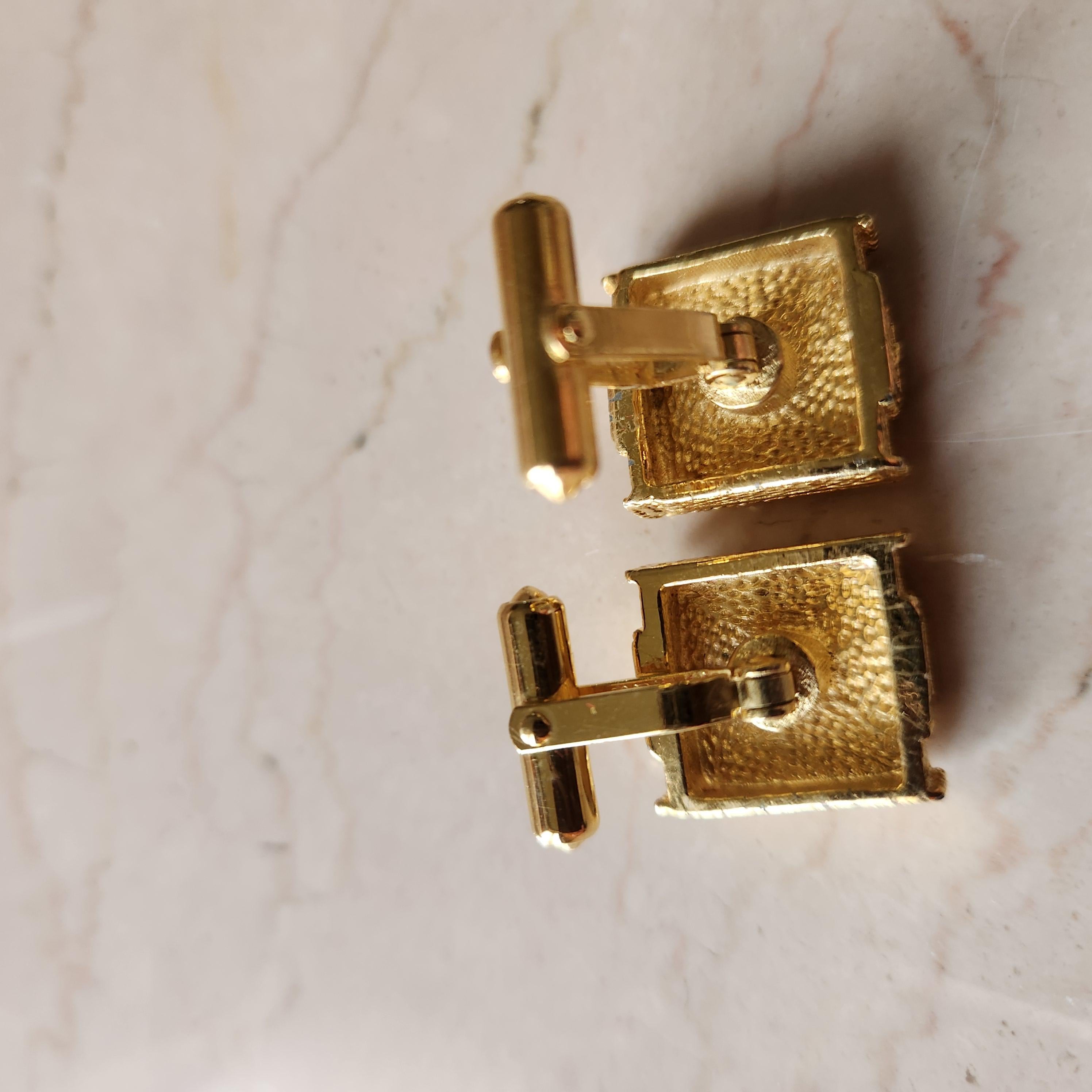 1960s French Vintage Christian Dior Cufflinks Gold Green Stone For Sale 2