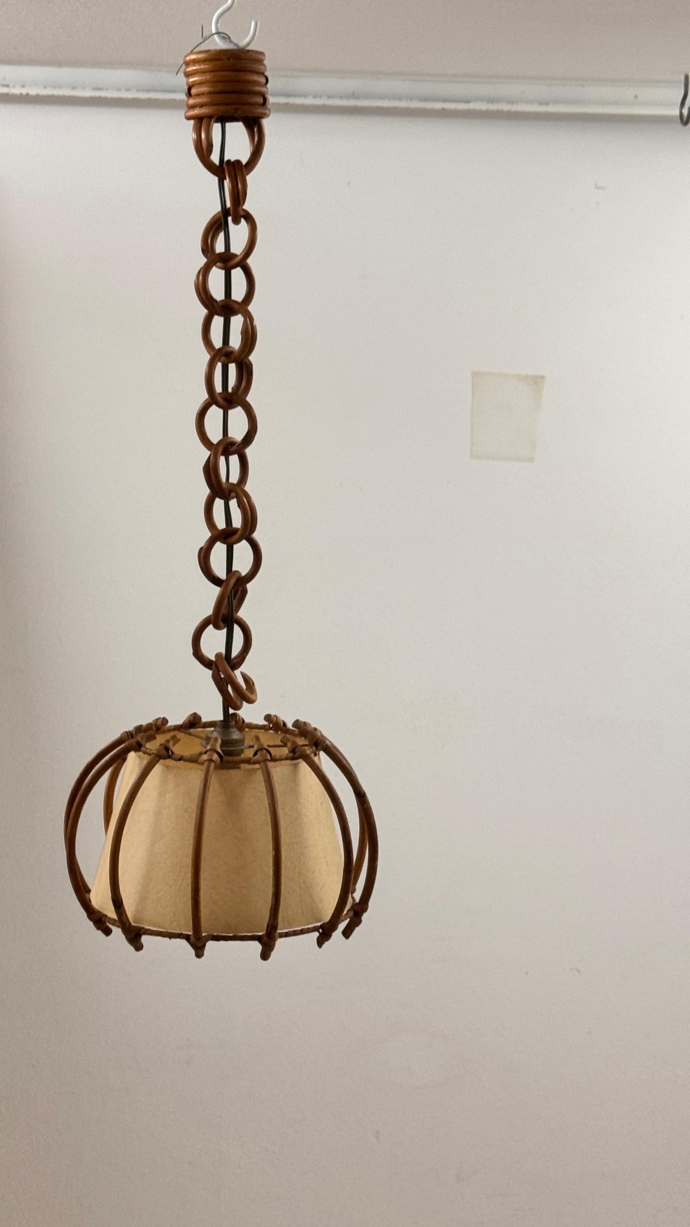 Francese Lampada a sospensione francese in vimini e carta degli anni '60 - Design scultoreo del Sud in vendita