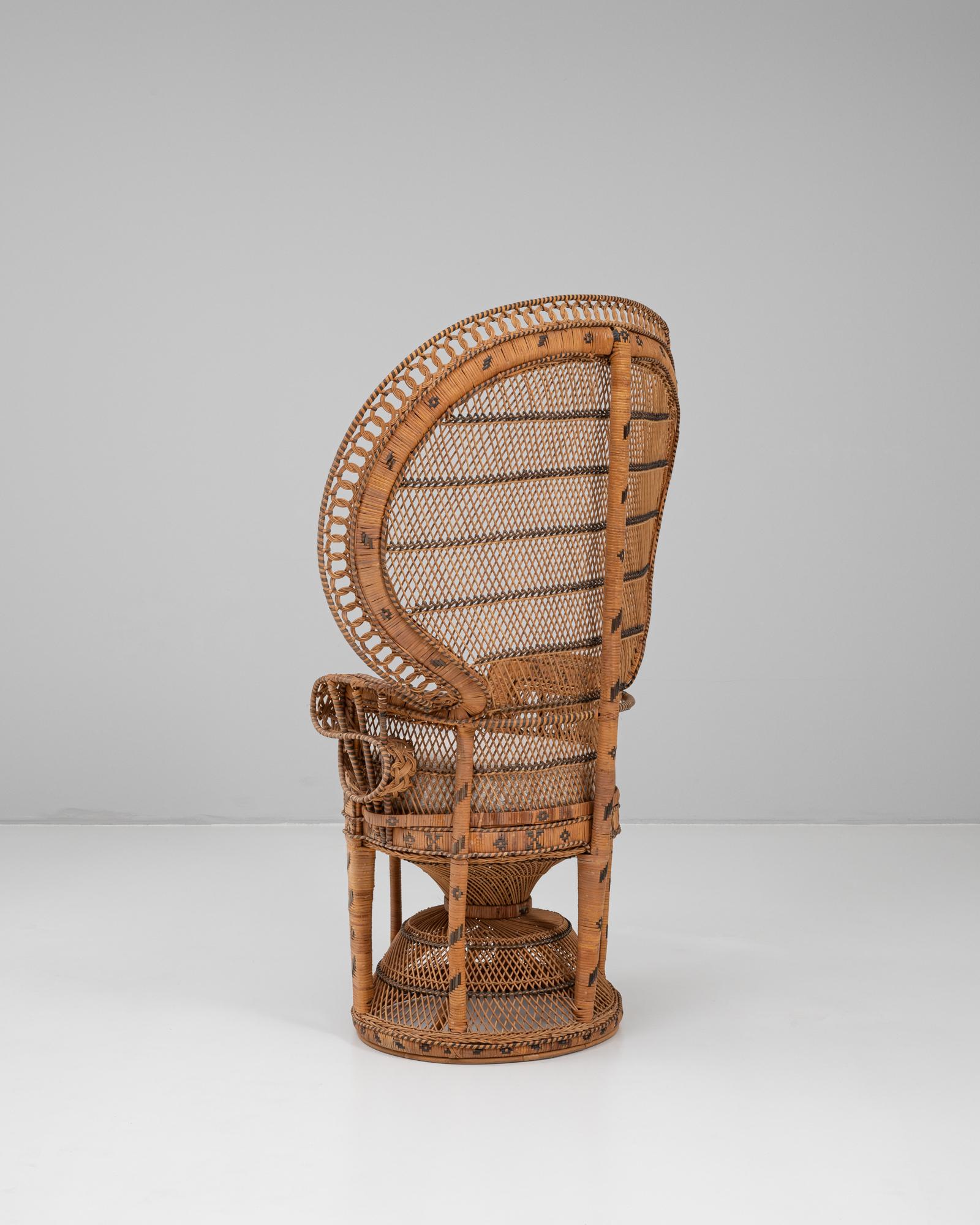 Tissu d'ameublement Chaise paon en osier français des années 1960 avec assise tapissée en vente