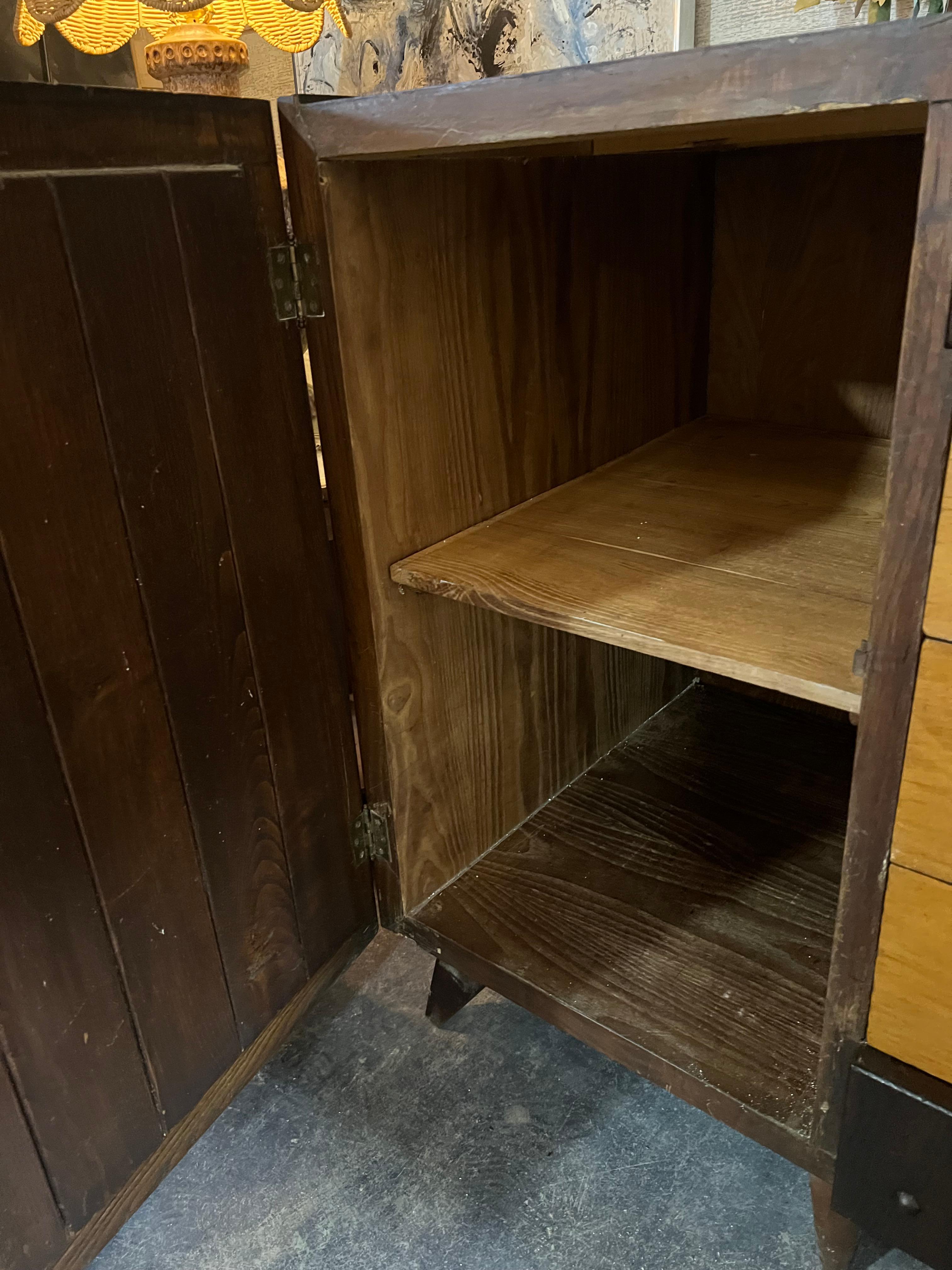 Metà XX secolo Credenza in legno francese degli anni '60 in vendita