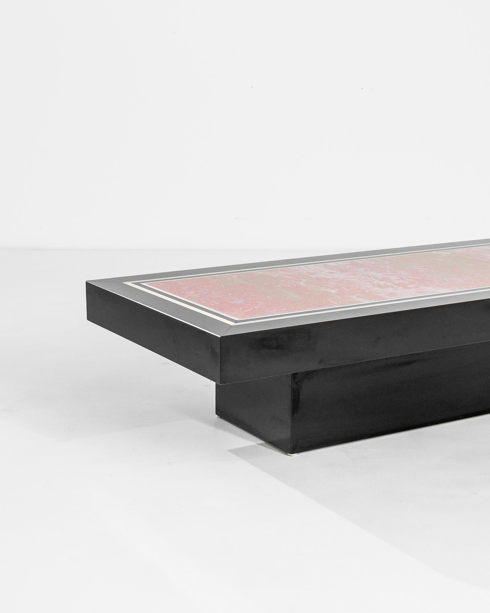 Français Table basse en bois française des années 1960 en vente