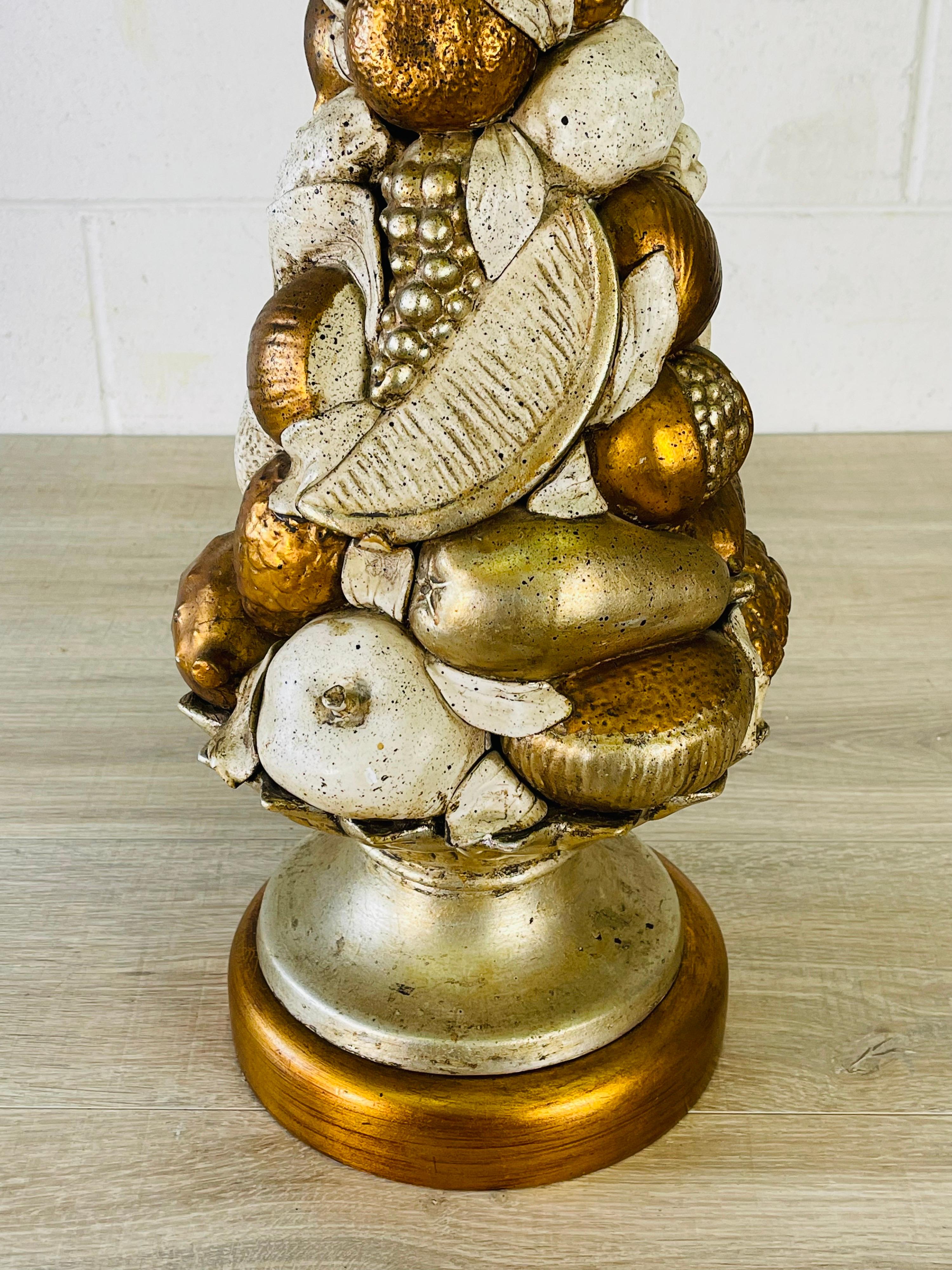 Tischlampe im Obststil aus den 1960er Jahren mit Schirm 2