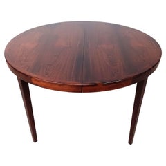 Table de salle à manger extensible en palissandre danois des années 1960, entièrement restaurée et finie
