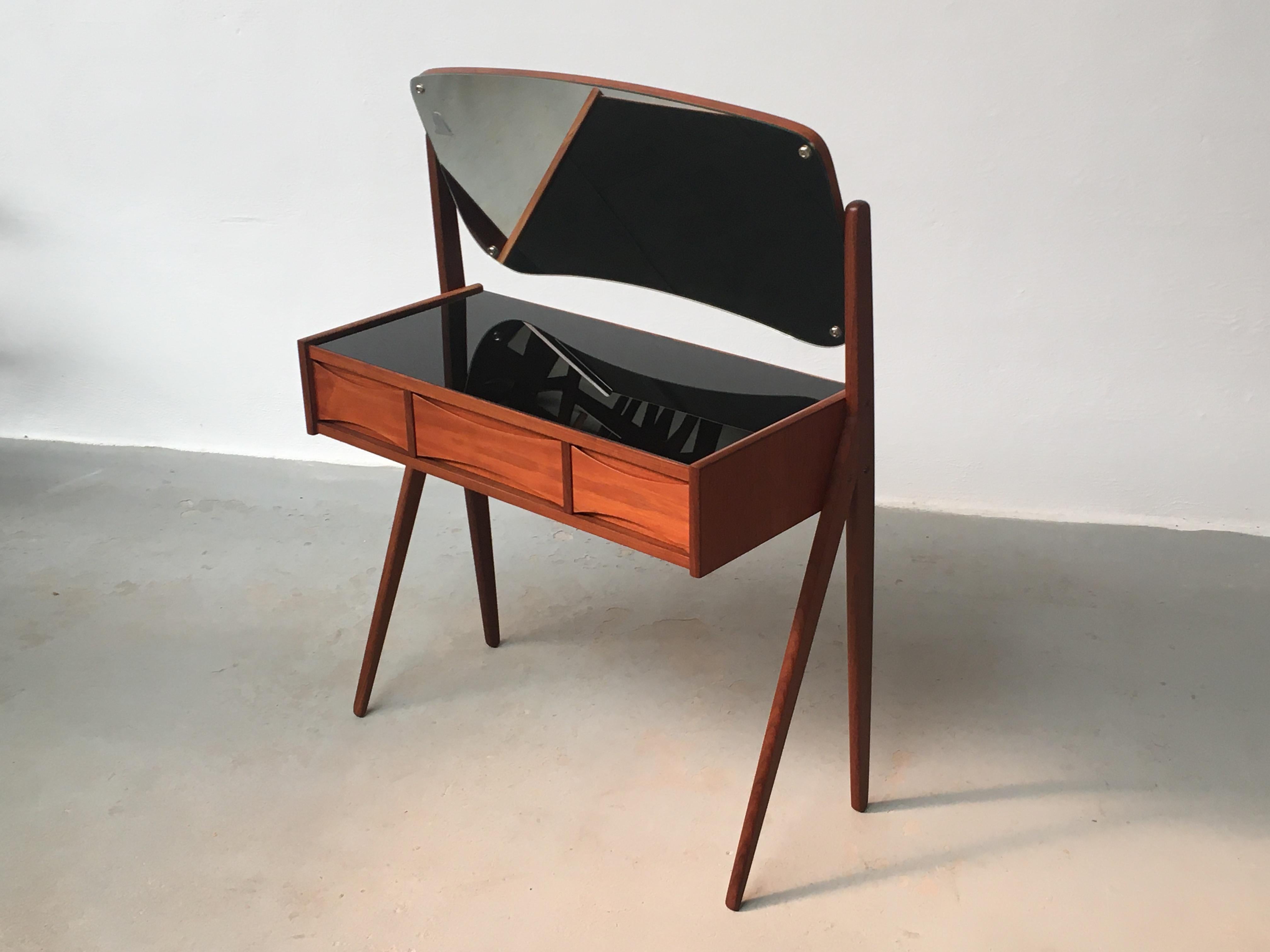 Scandinavian Modern 1960s Fully Restored Arne Vodder Teak Dressing Table by Oelholm Moebelfabrik
