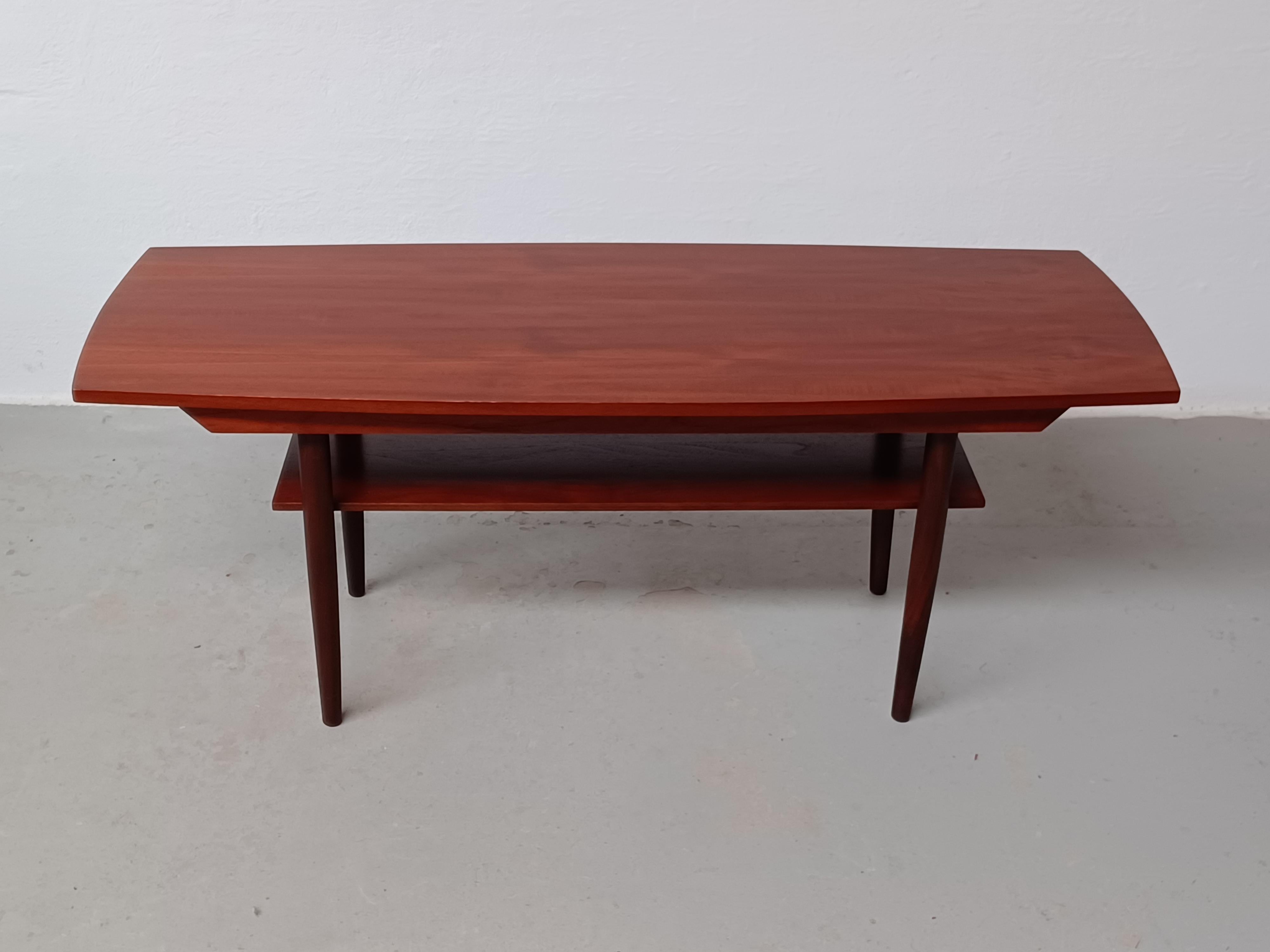 Mid-20th Century 1960s Fully Restored Danish Coffee Table in Teak For Sale