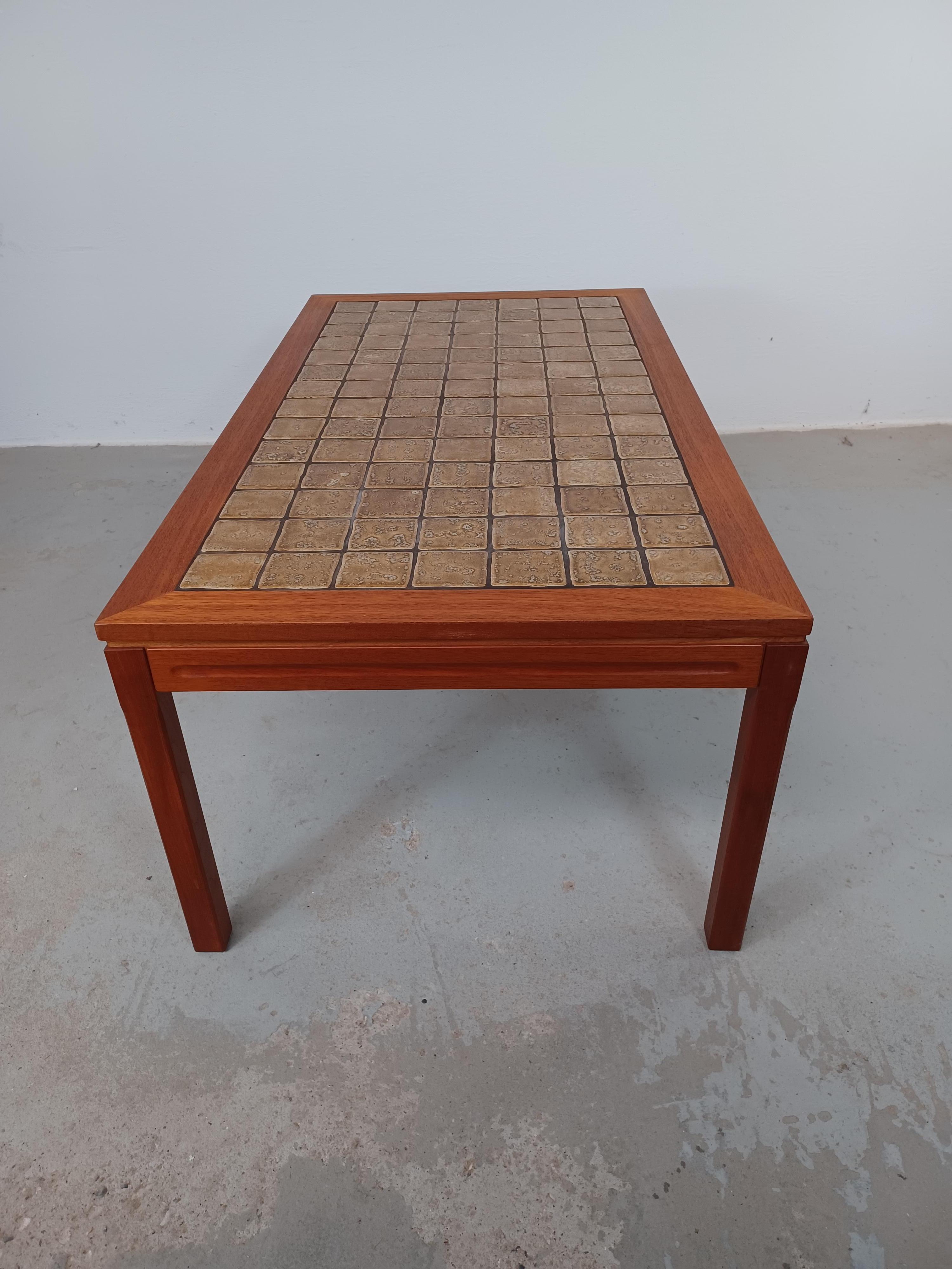Late 20th Century 1960s Fully Restored Danish Teak Coffe Table with Tiled Table Top. For Sale