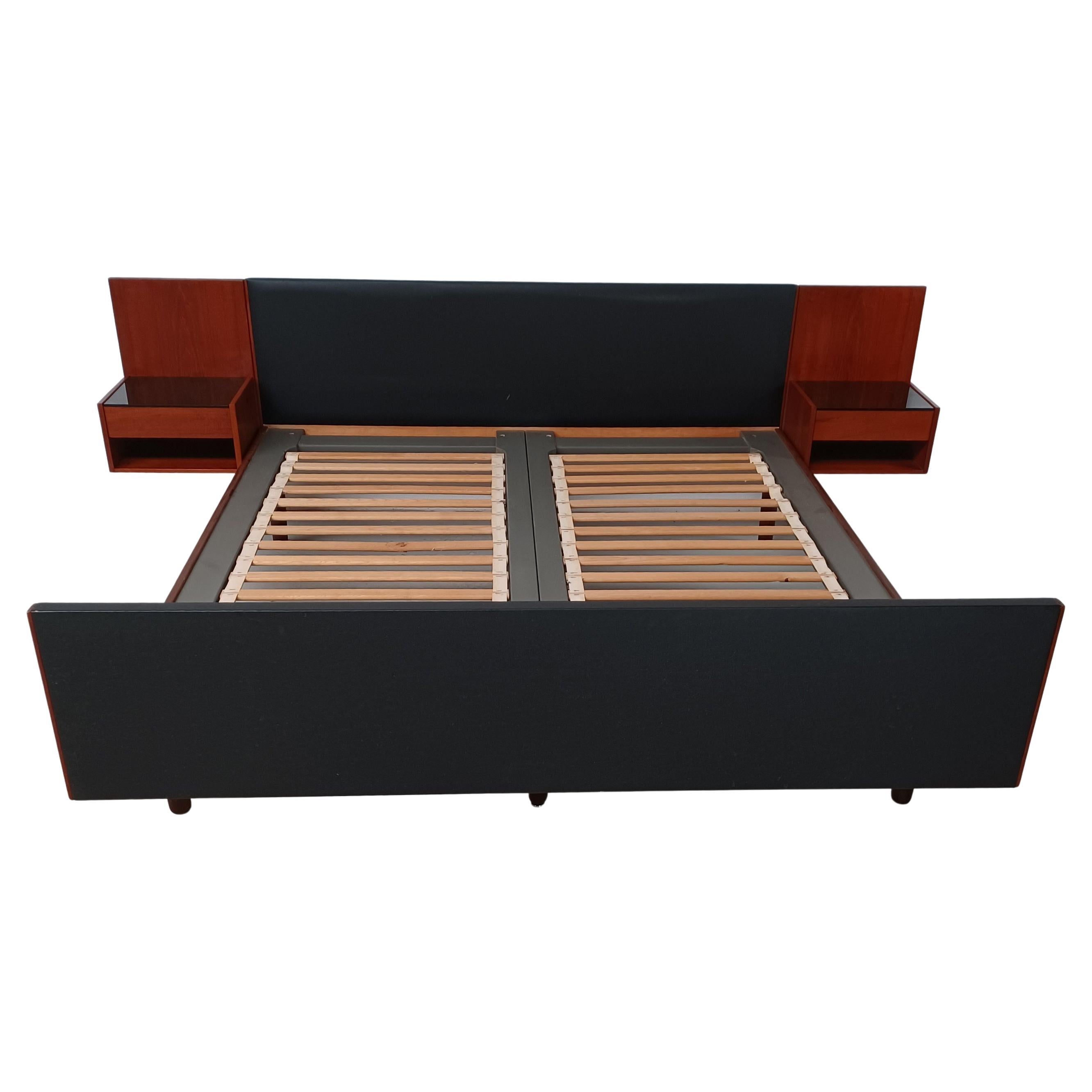 1960s Fully Restored Hans J. Wegner Queen Size Teak Bed with Nightstands