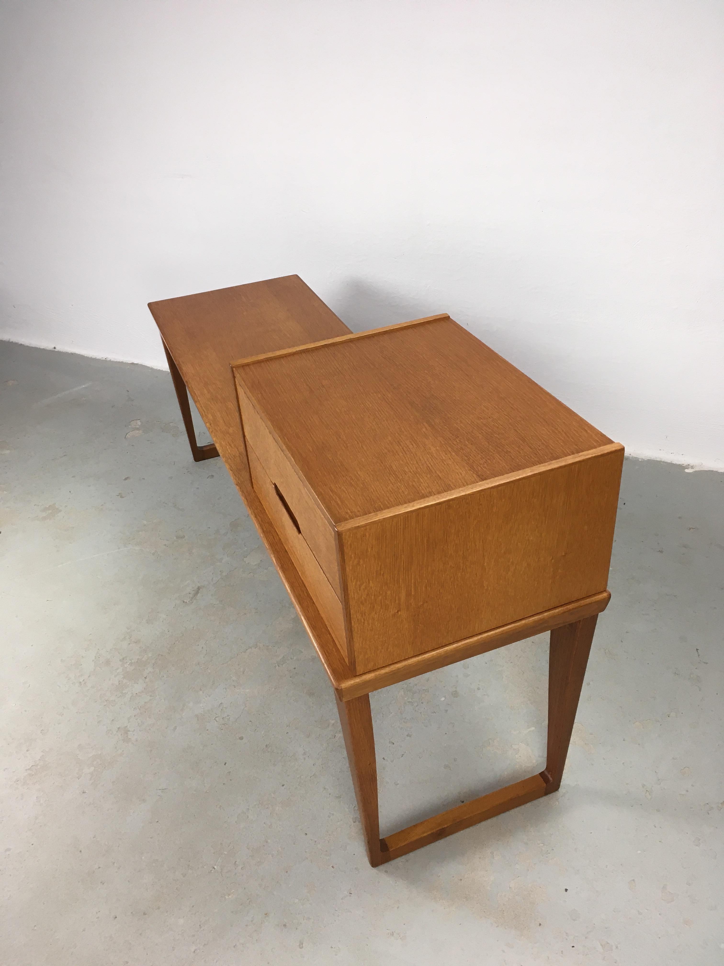 1960s Fully Restored Kai Kristiansen Oak Side Table with Chest of Drawers 1