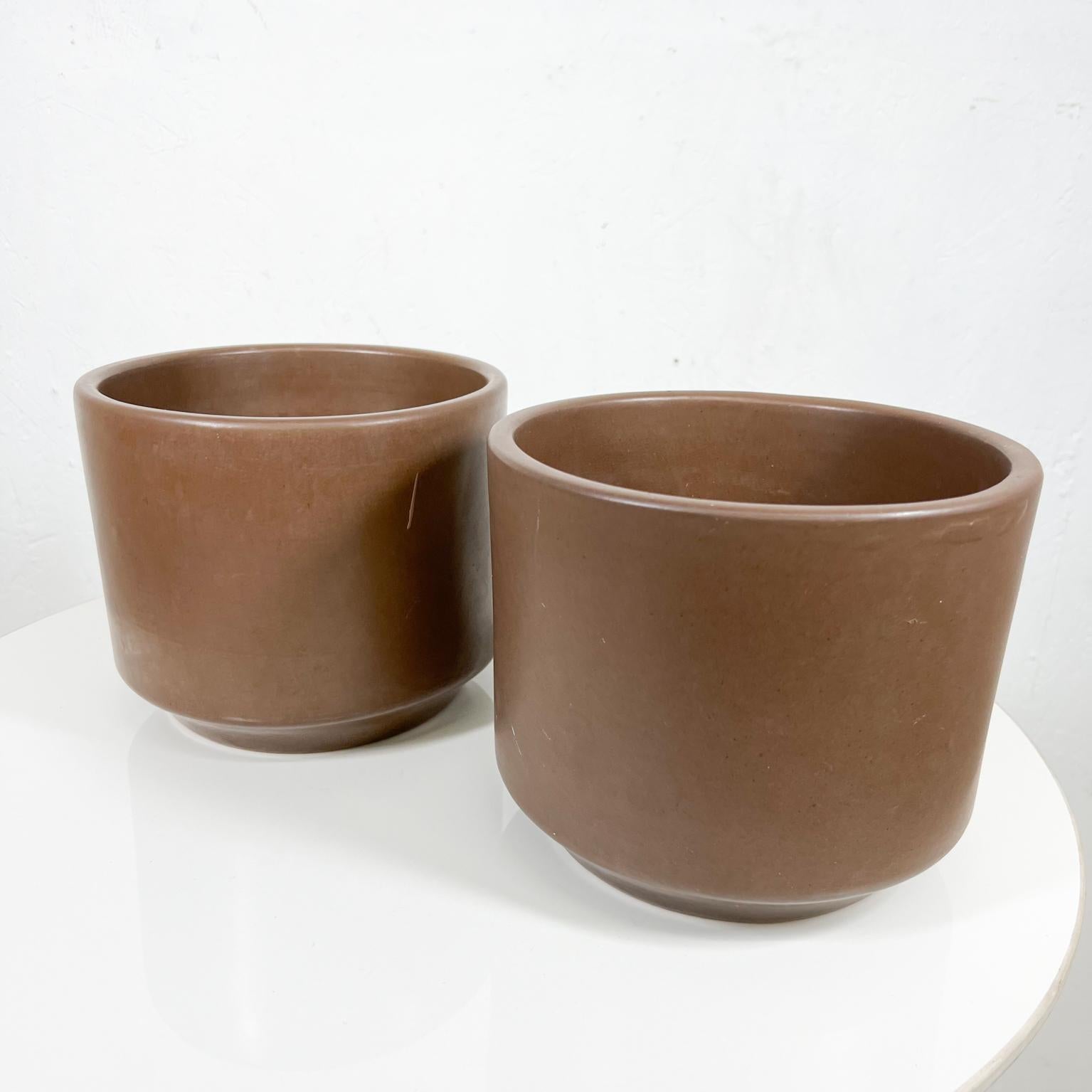 American 1960s Gainey Ceramics Architectural Modern Pottery Planter Set La Verne, Calif