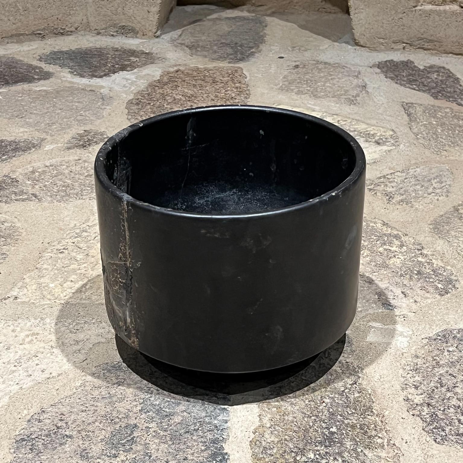 American 1960s Gainey Pottery Black Planter Footed Pot Architectural Modern Calif For Sale