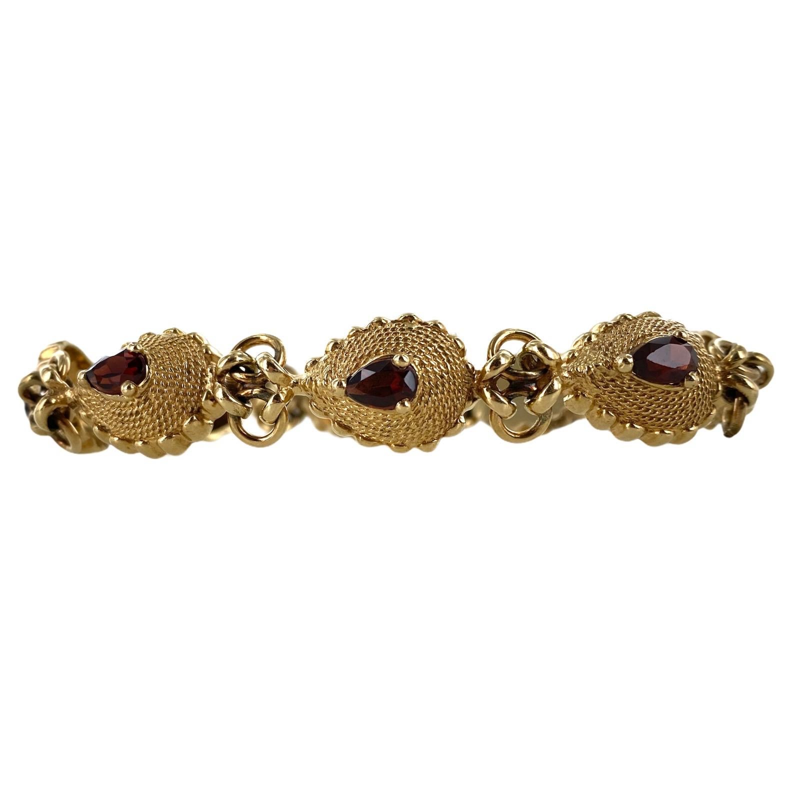 Modern 1960s Garnet 14 Karat Yellow Gold Link Vintage Bracelet