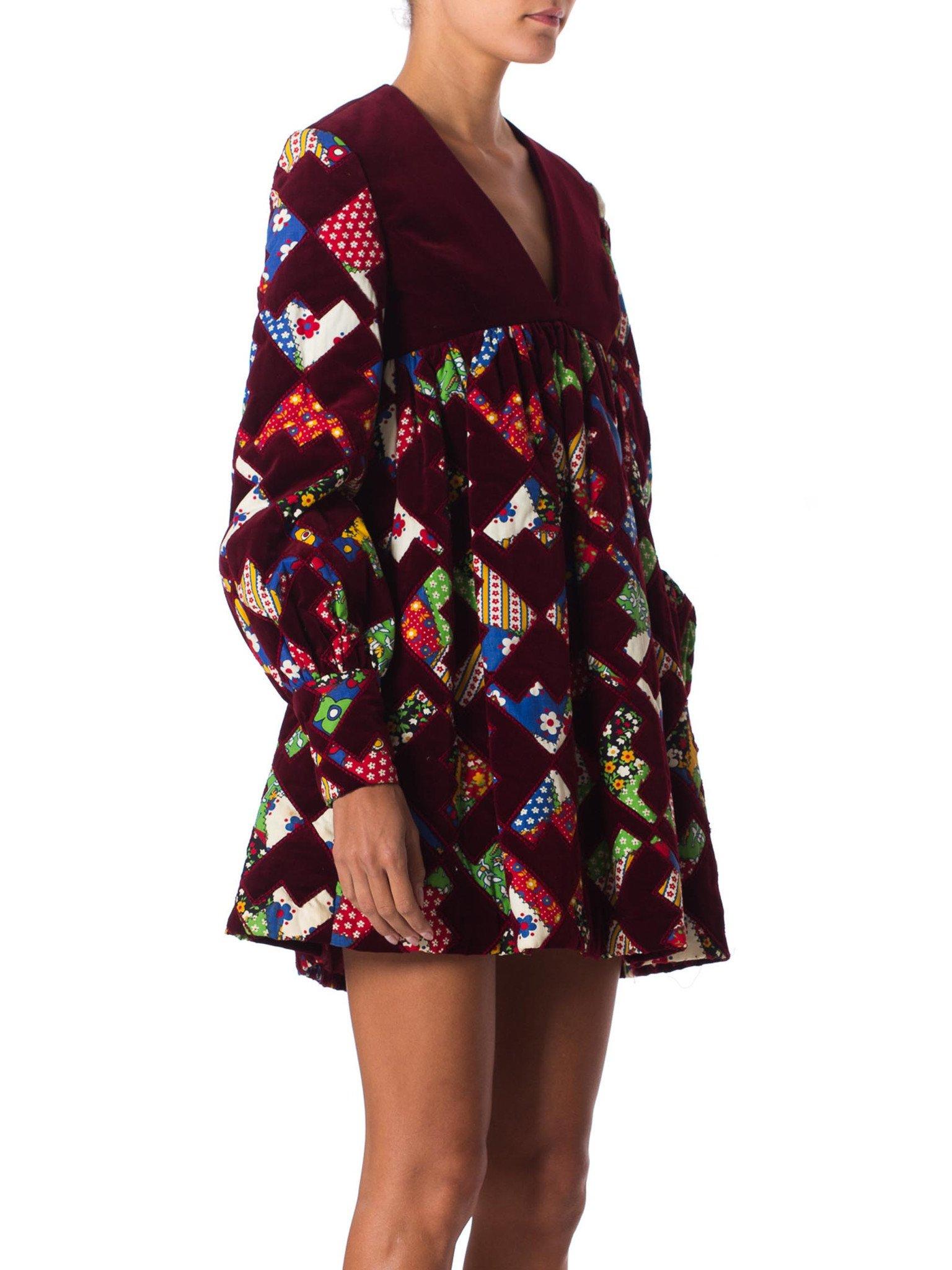 1960S GAYLE KIRKPATRICK Cotton Velvet Patchwork Mini Dress With Sleeves In Excellent Condition In New York, NY
