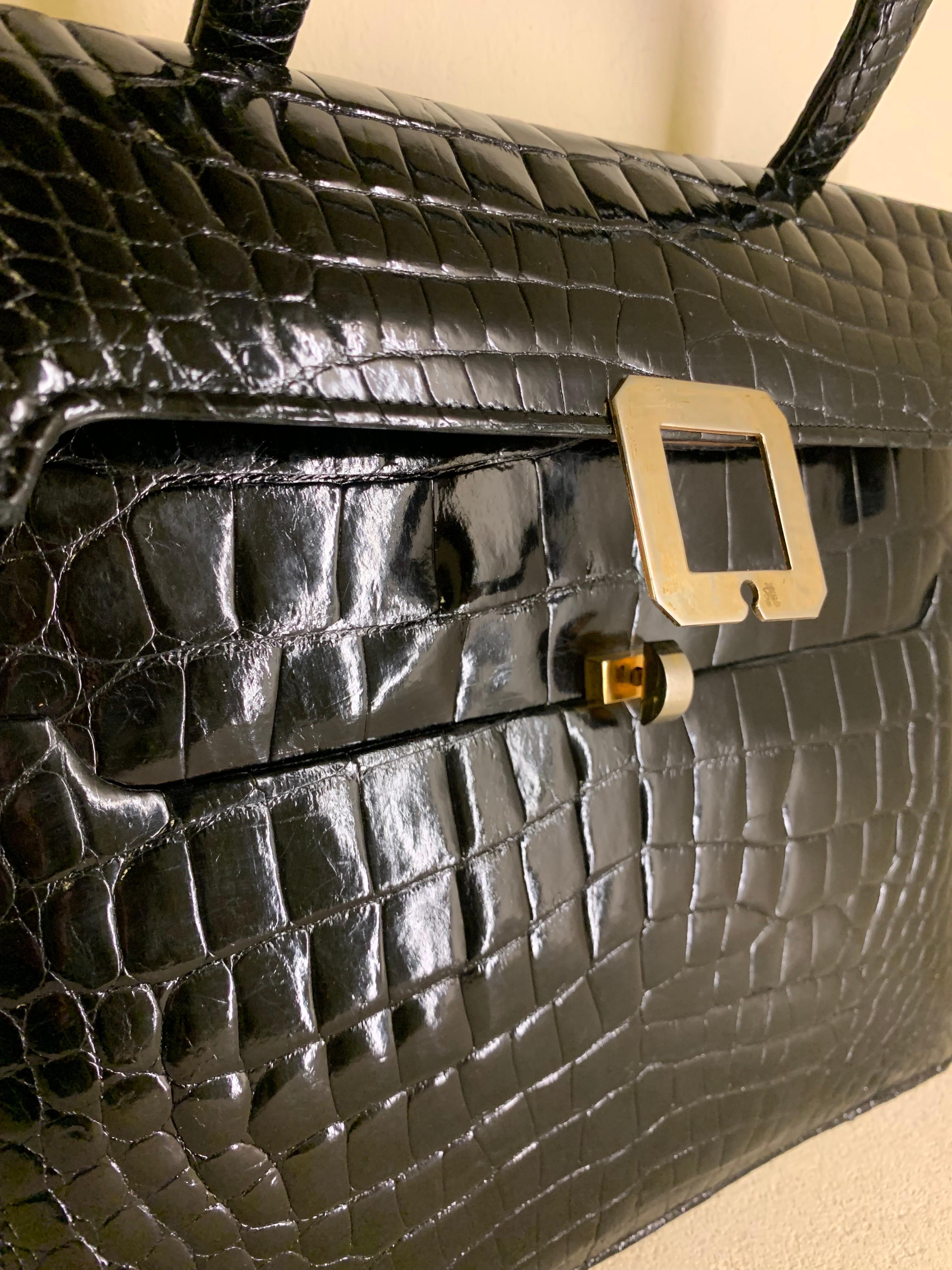 1960s Genuine Black Alligator Tailored Top-Handle Handbag w/ Silver Buckle For Sale 3